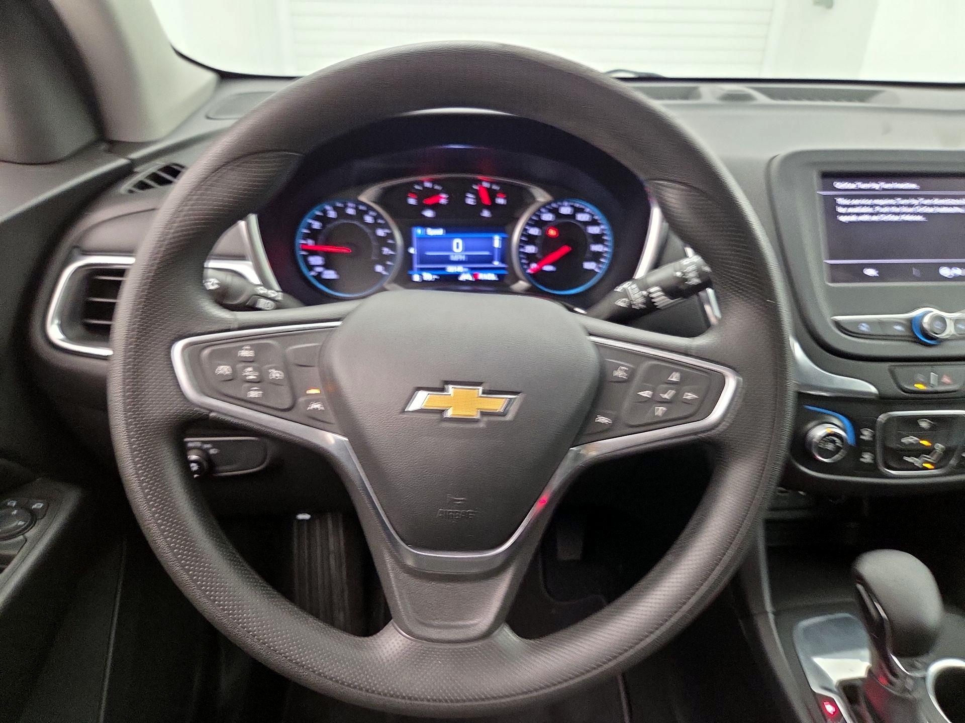 Thumbnail: 2022 Chevrolet Equinox - 10