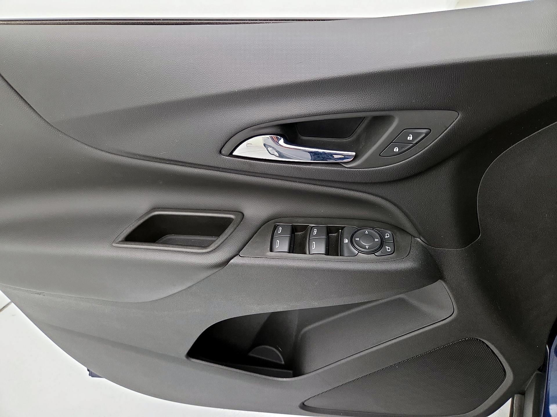 Thumbnail: 2022 Chevrolet Equinox - 12