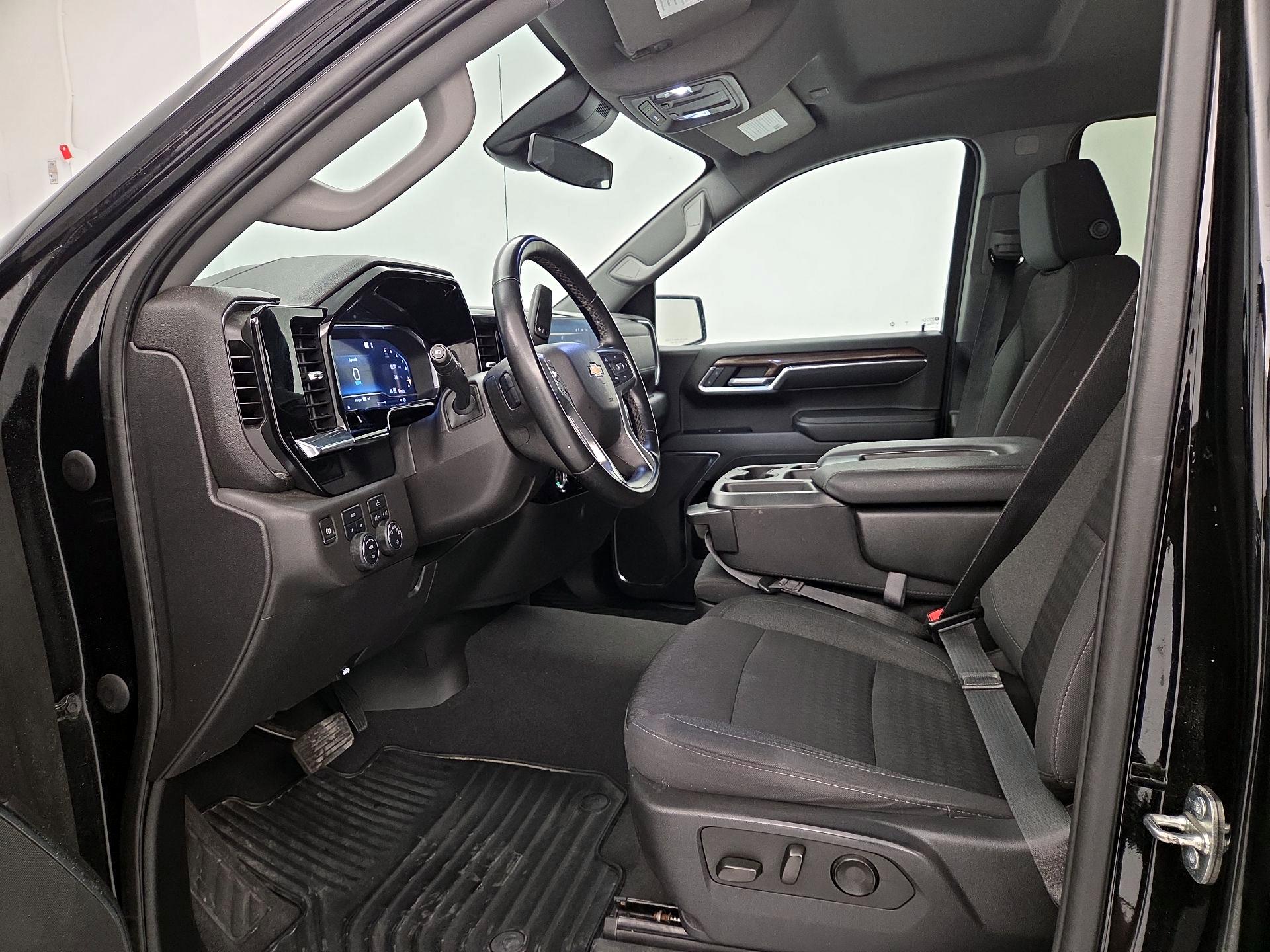Thumbnail: 2023 Chevrolet Silverado 1500 - 11