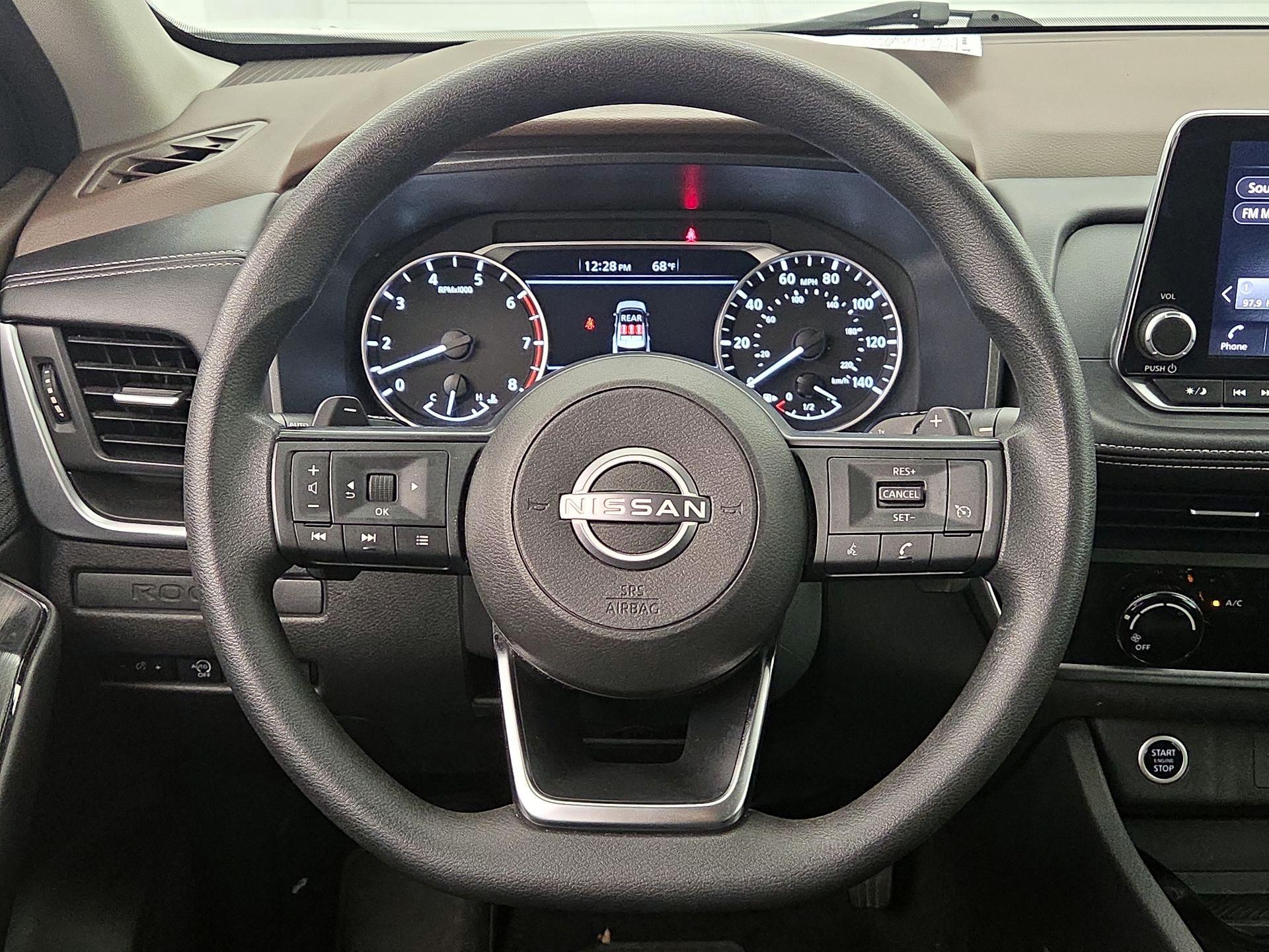 Thumbnail: 2023 Nissan Rogue - 10