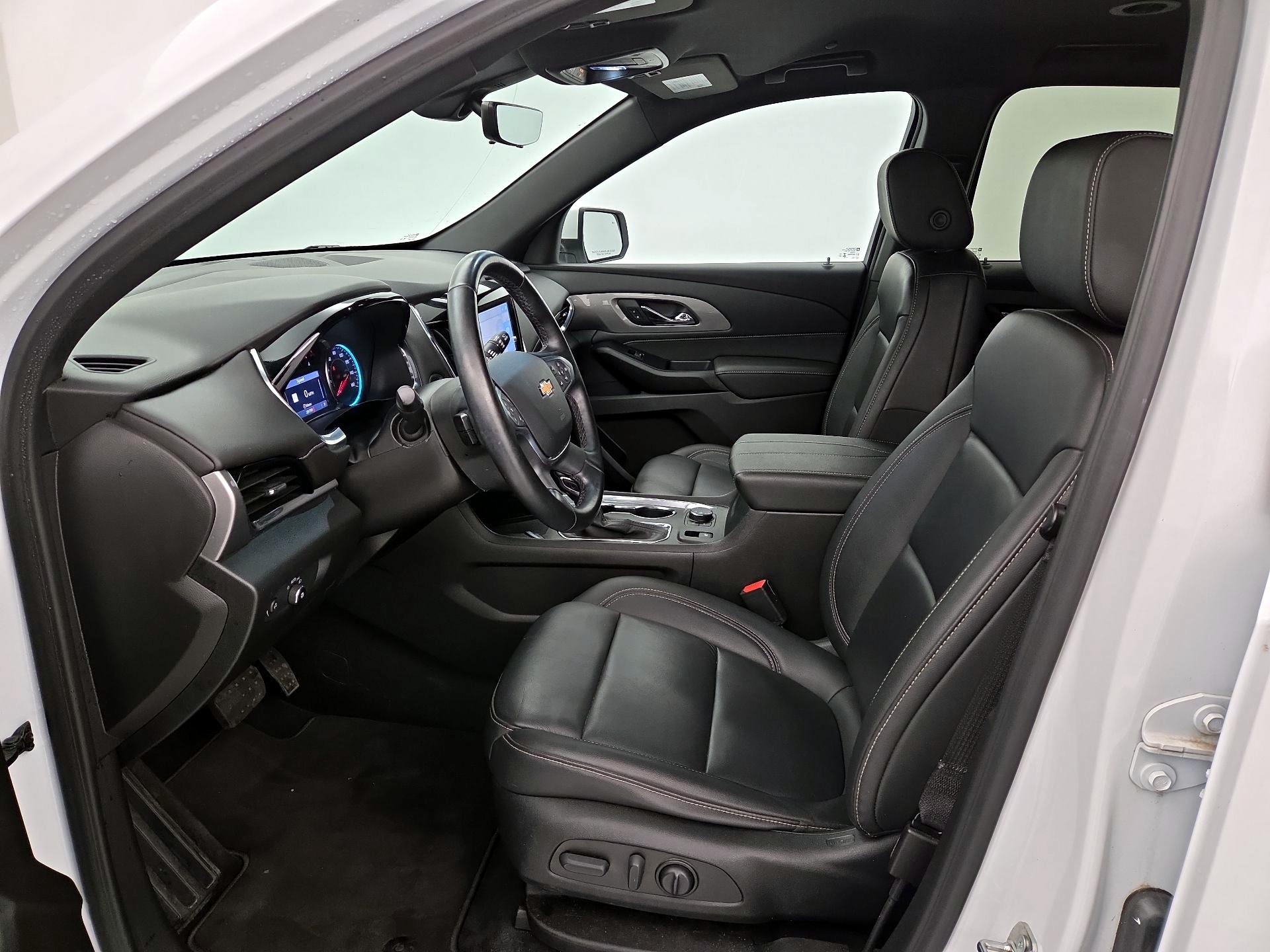 Thumbnail: 2023 Chevrolet Traverse - 11