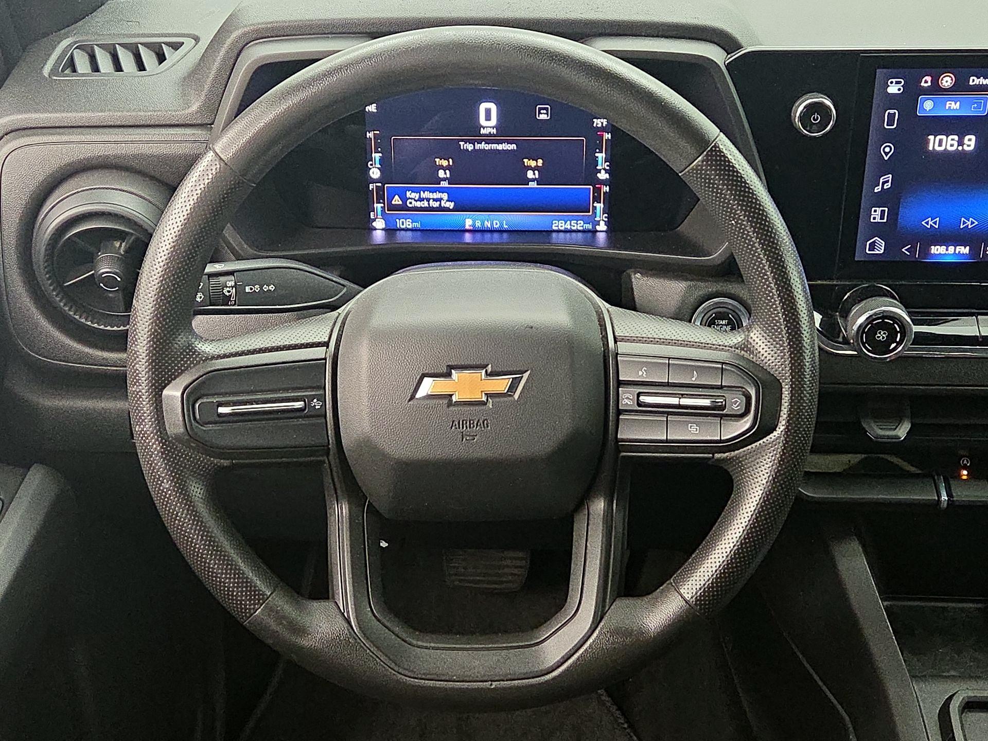 Thumbnail: 2023 Chevrolet Colorado - 10