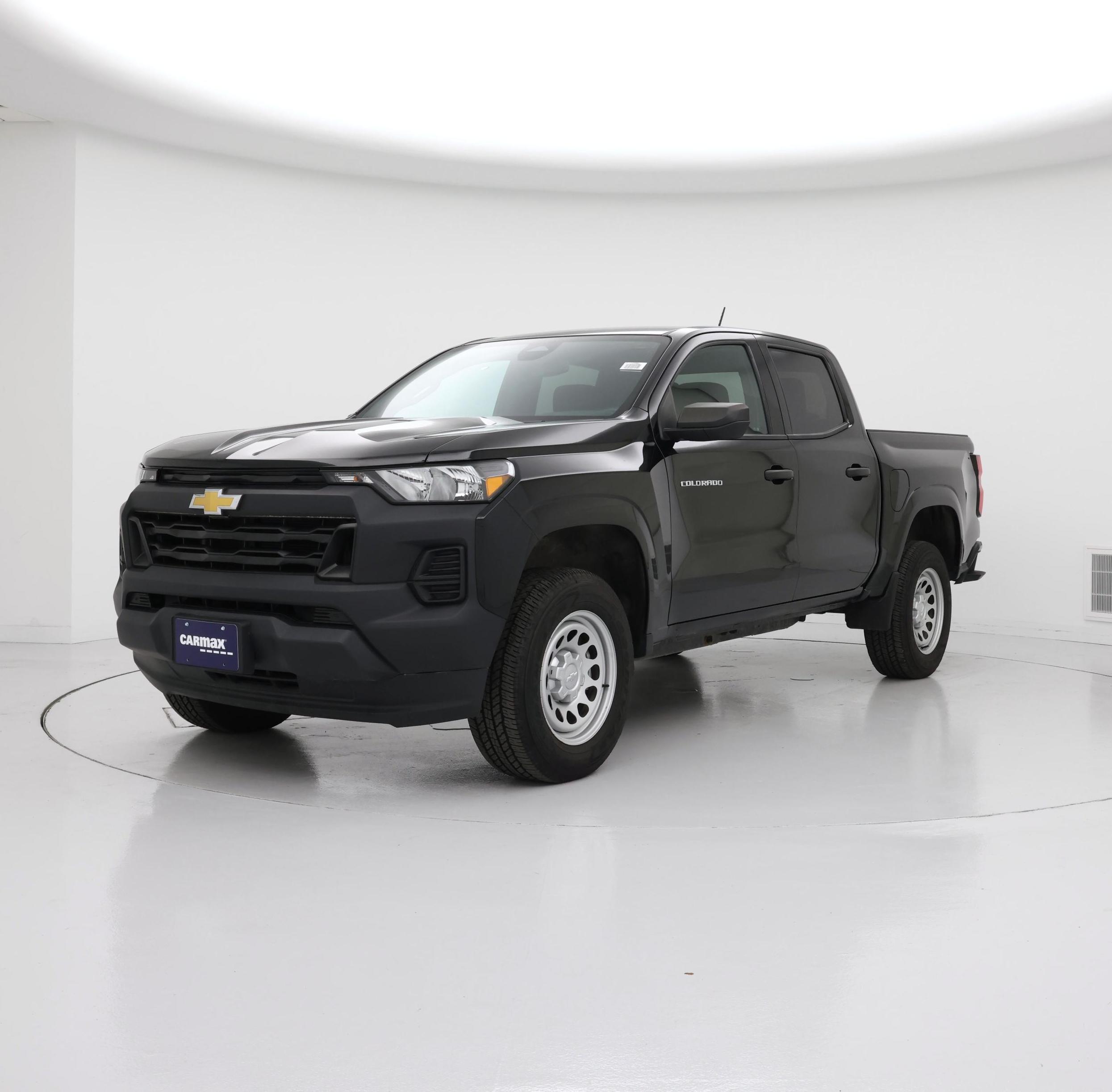 Thumbnail: 2023 Chevrolet Colorado - 4