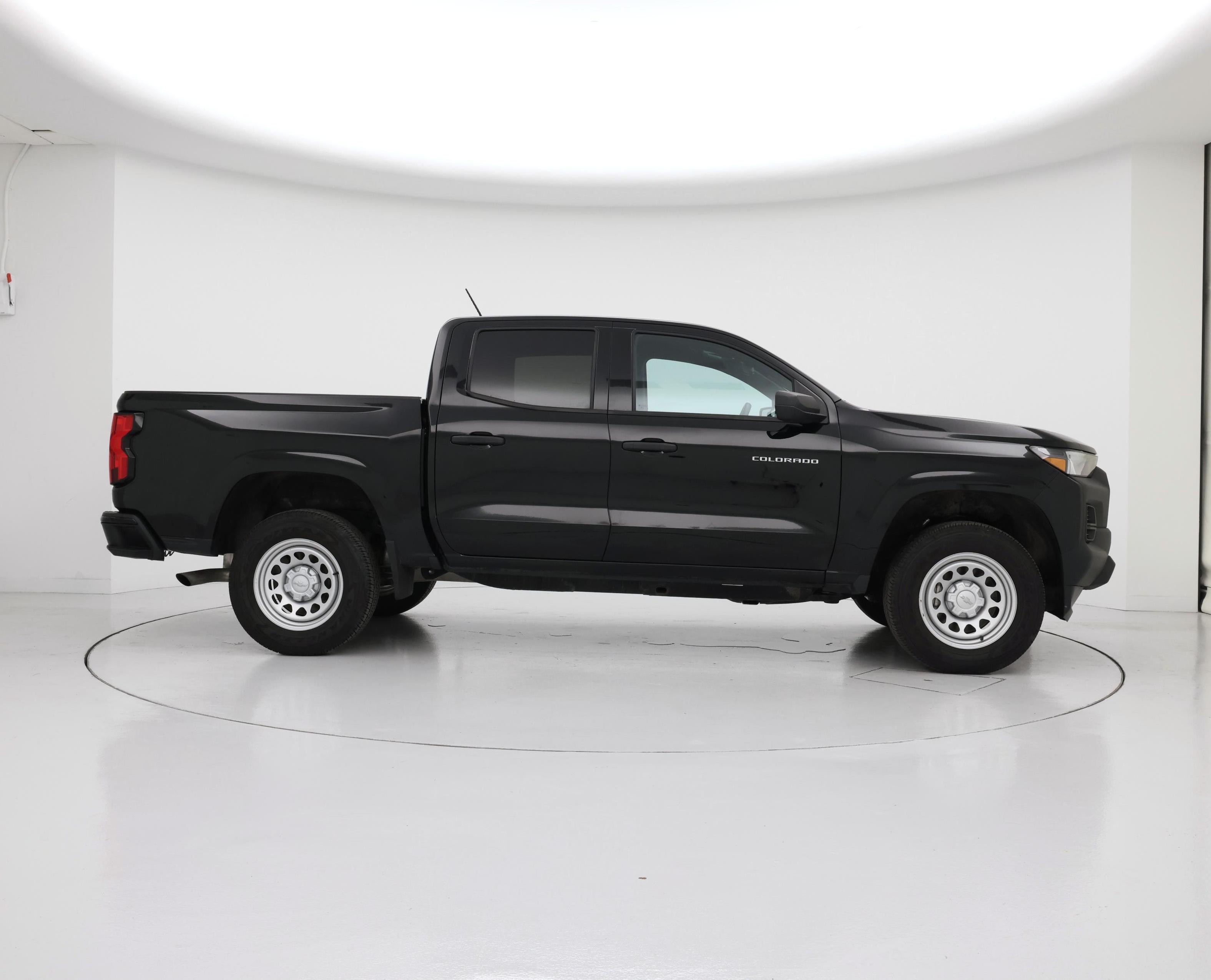 Thumbnail: 2023 Chevrolet Colorado - 7
