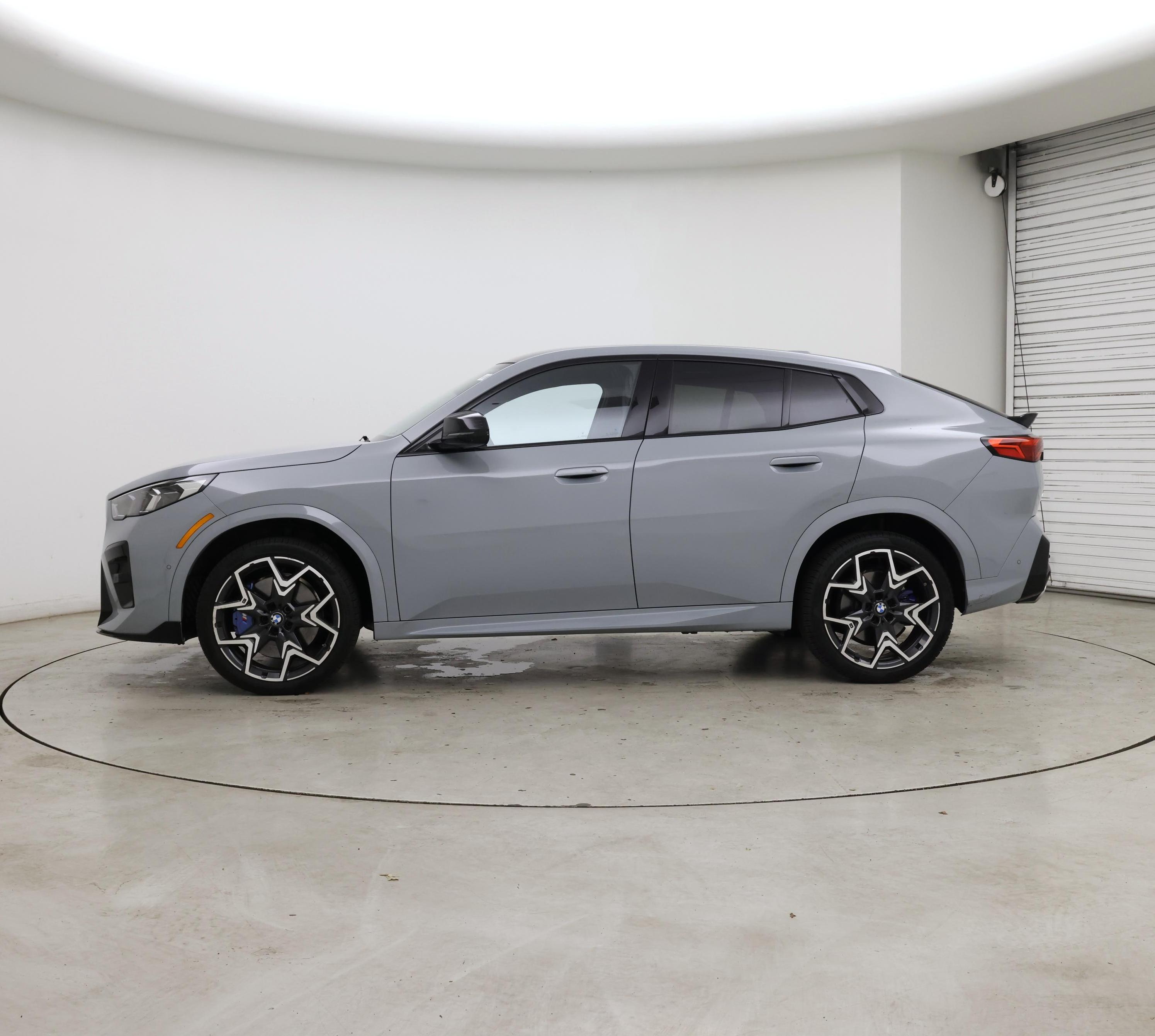 Thumbnail: 2025 BMW X2 - 3