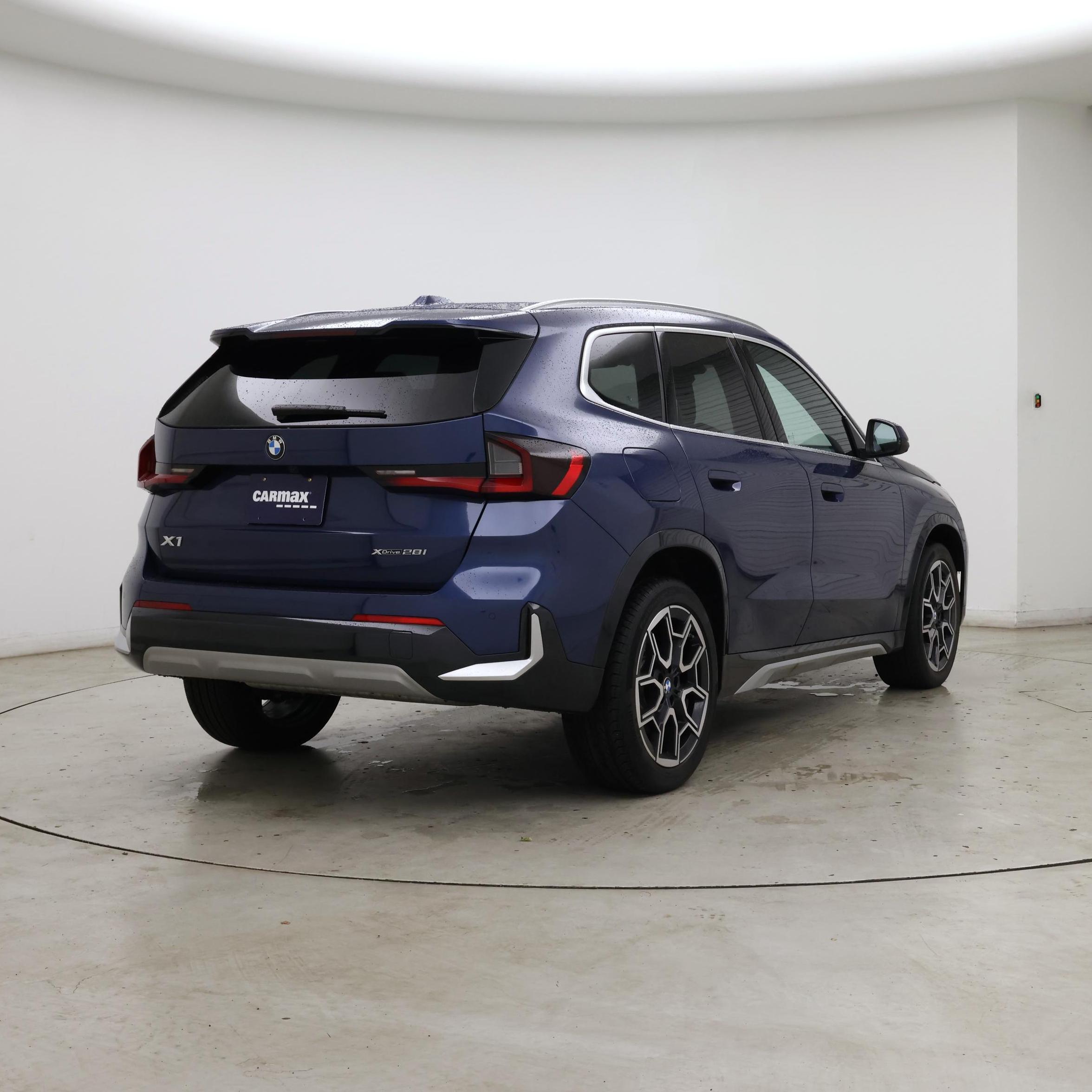 Thumbnail: 2025 BMW X1 - 8