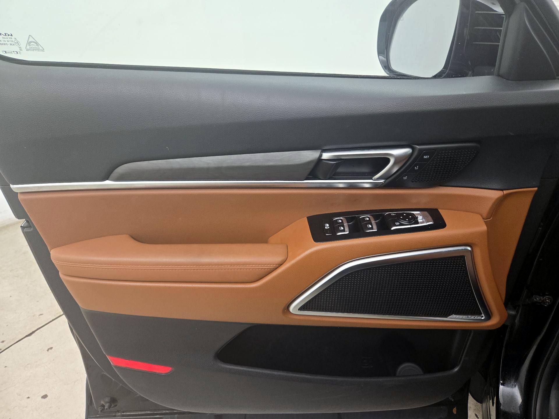 Thumbnail: 2023 Kia Telluride - 12