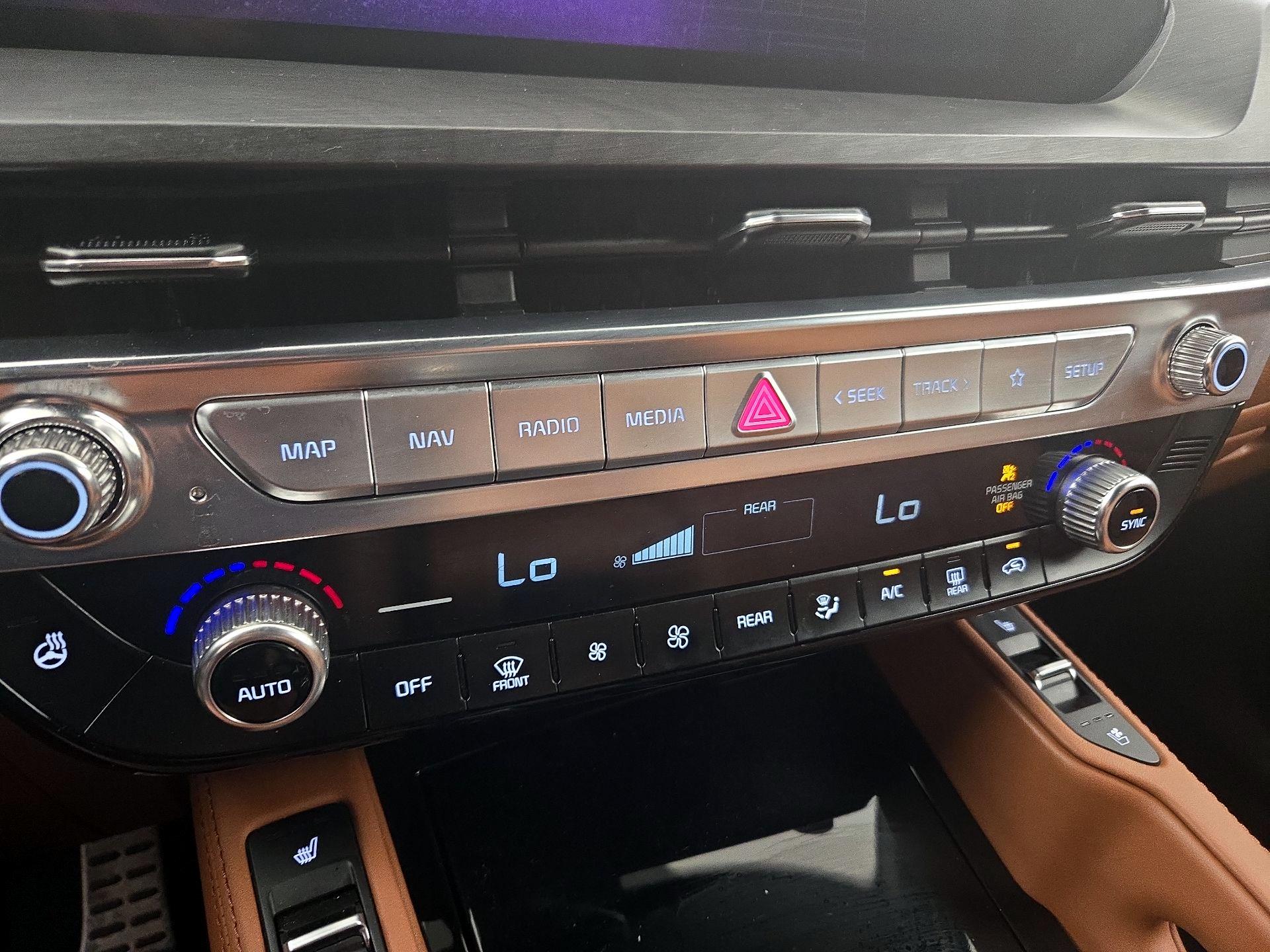 Thumbnail: 2023 Kia Telluride - 15