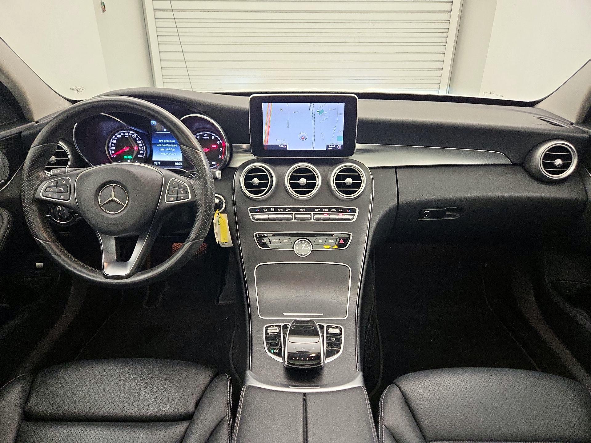 Thumbnail: 2016 Mercedes-Benz C-Class - 9