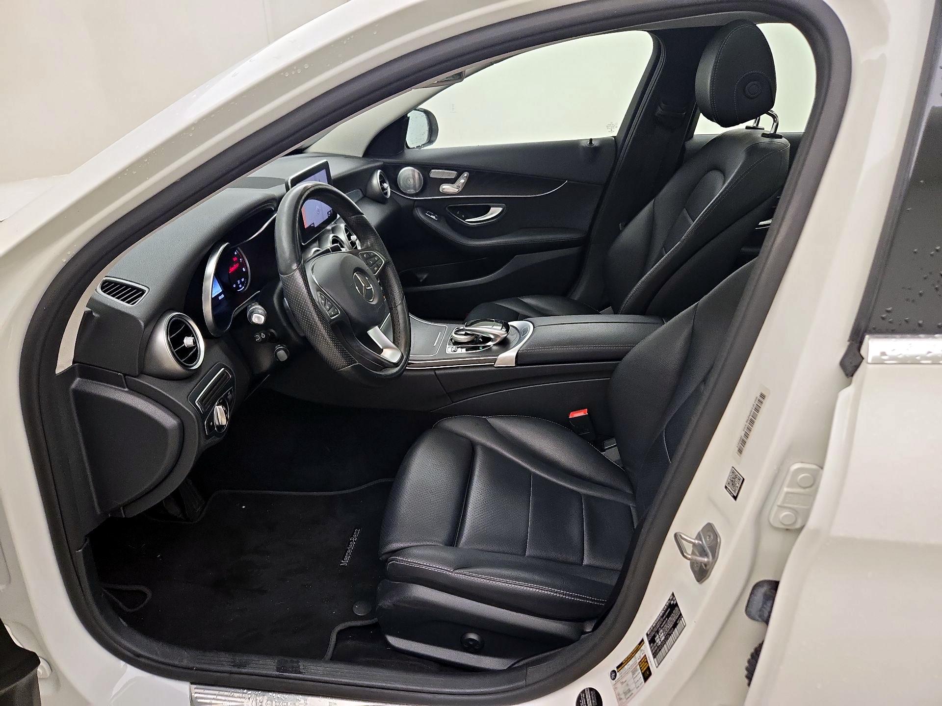 Thumbnail: 2016 Mercedes-Benz C-Class - 11
