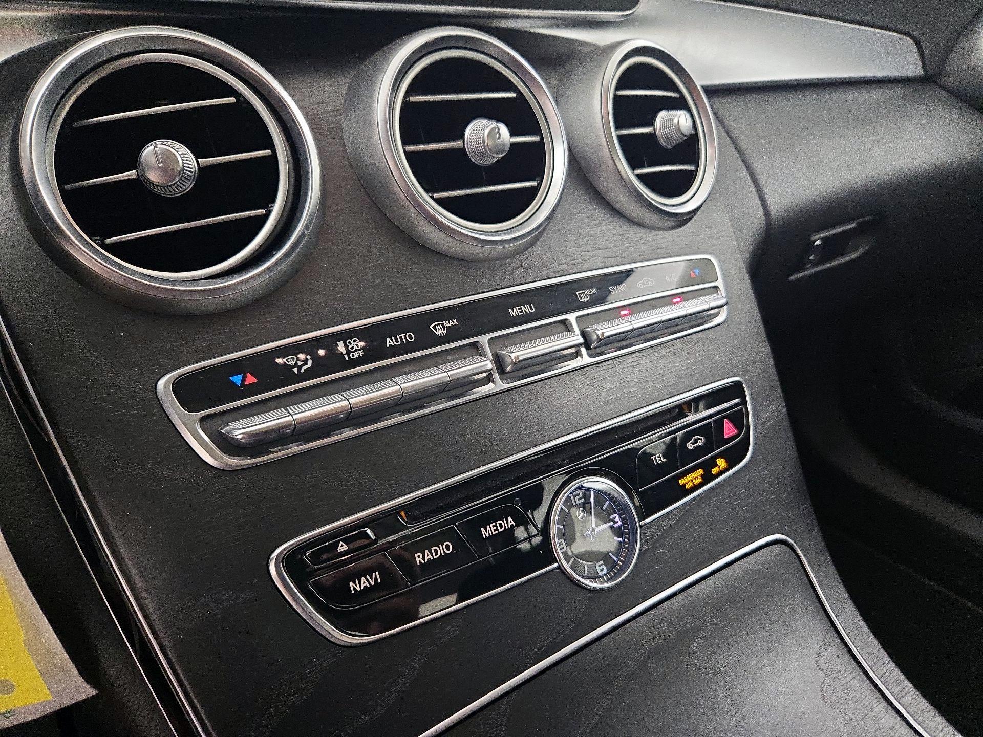 Thumbnail: 2016 Mercedes-Benz C-Class - 17