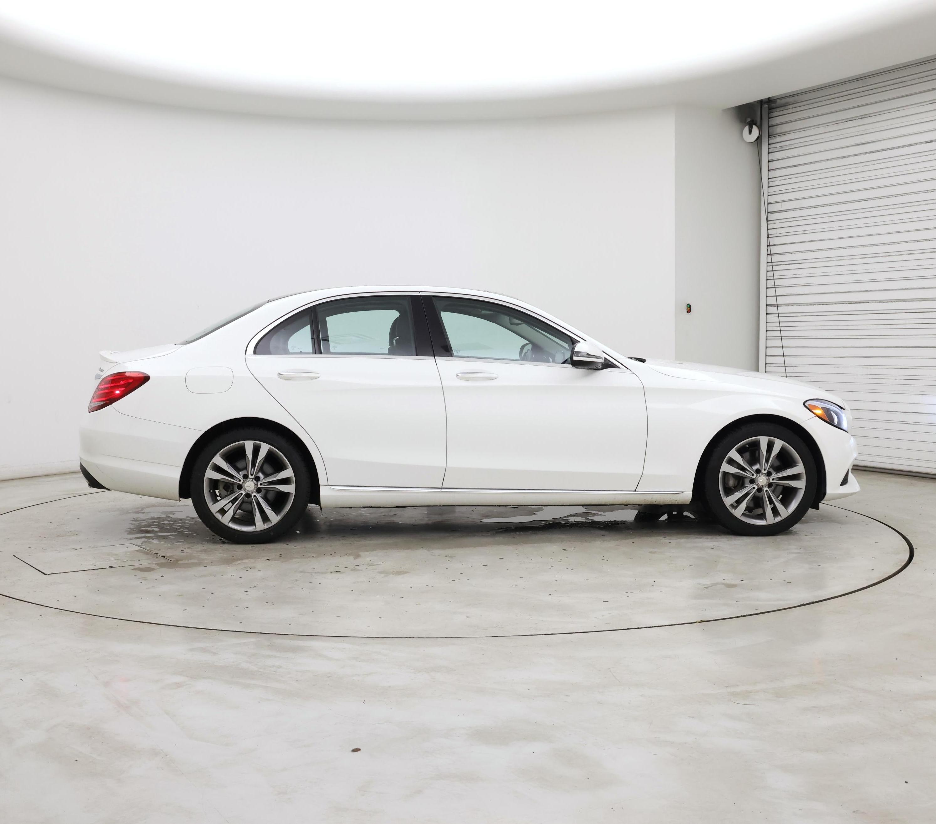 Thumbnail: 2016 Mercedes-Benz C-Class - 7