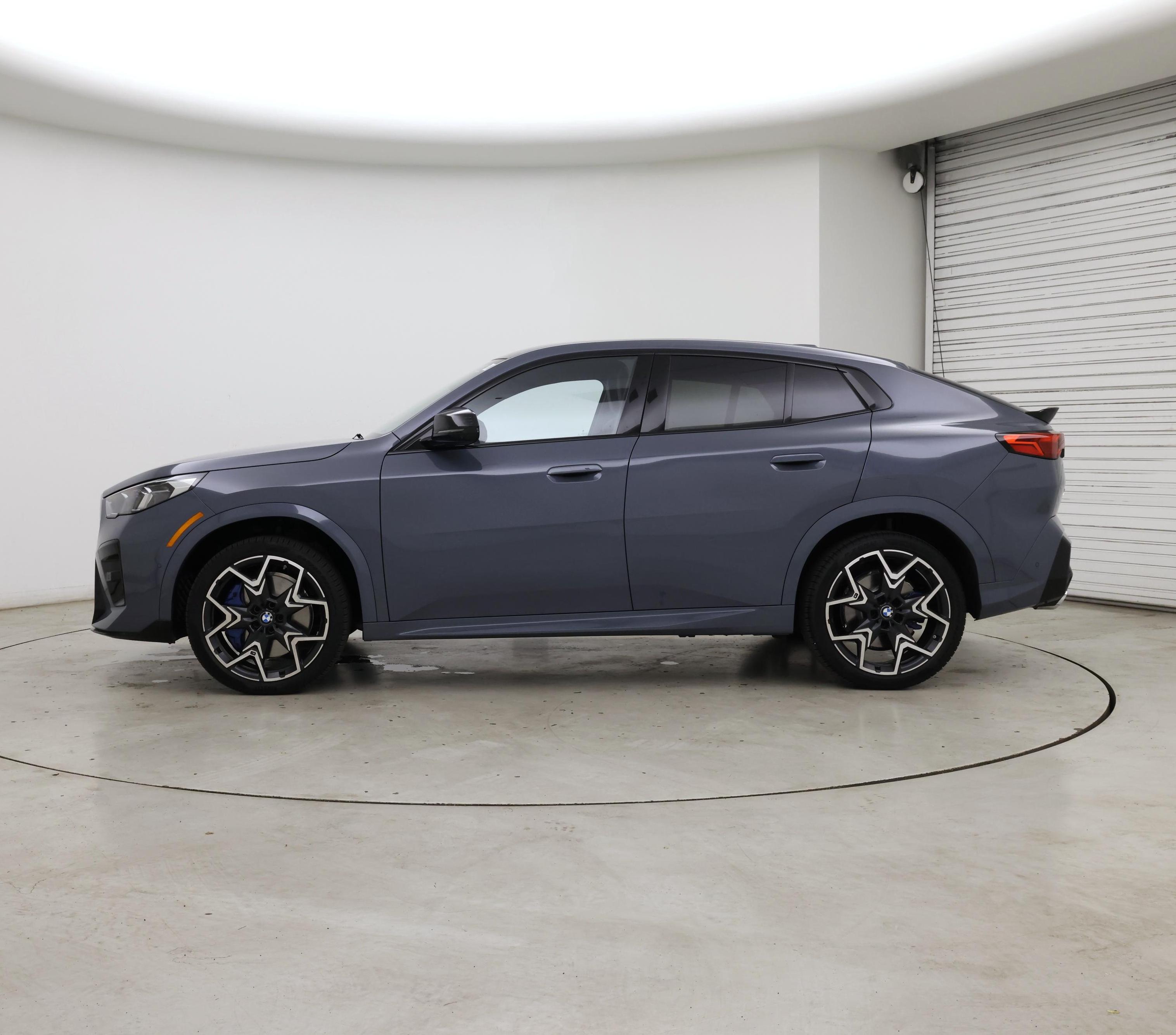 Thumbnail: 2025 BMW X2 - 3
