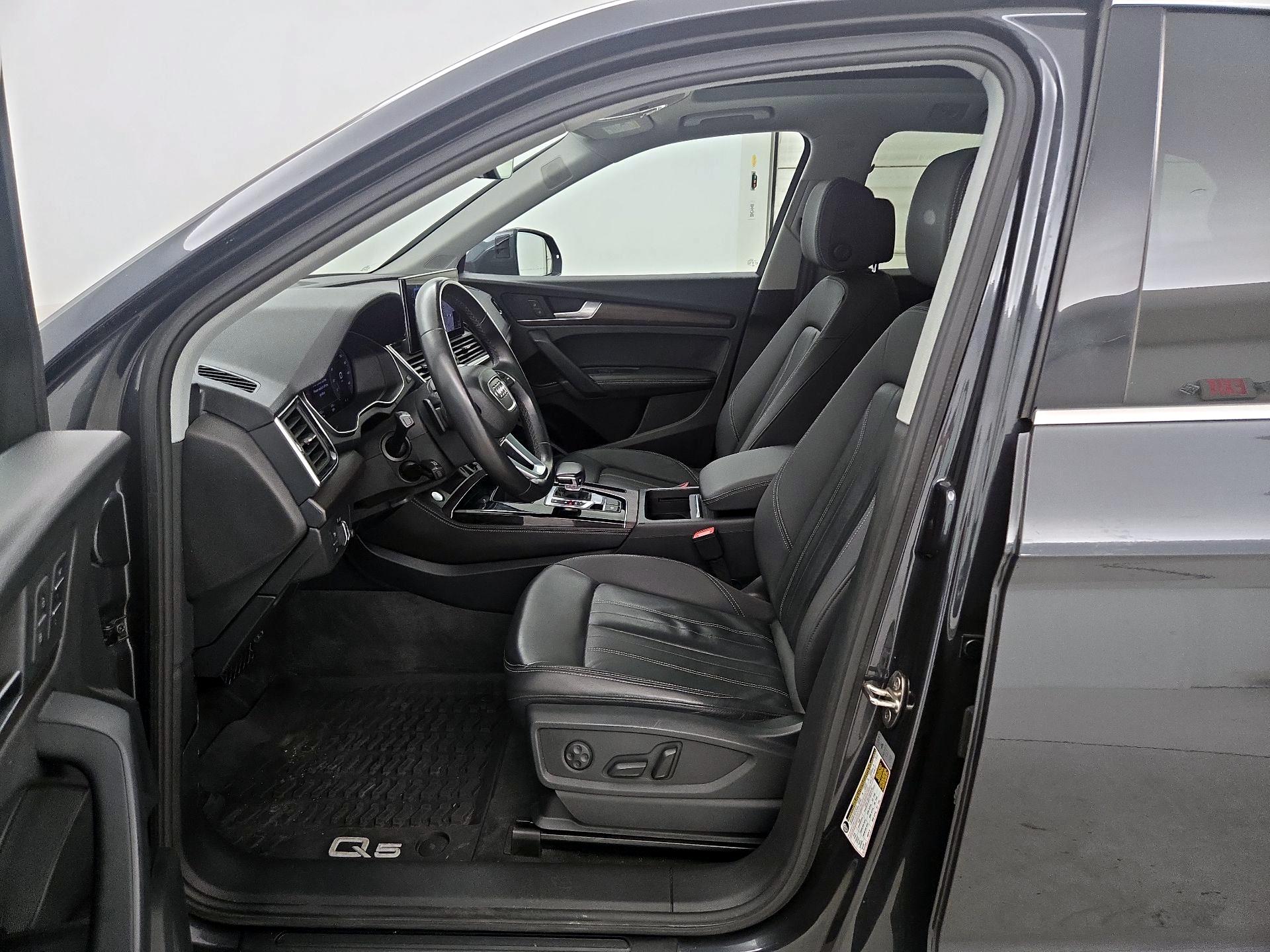 Thumbnail: 2021 Audi Q5 - 11