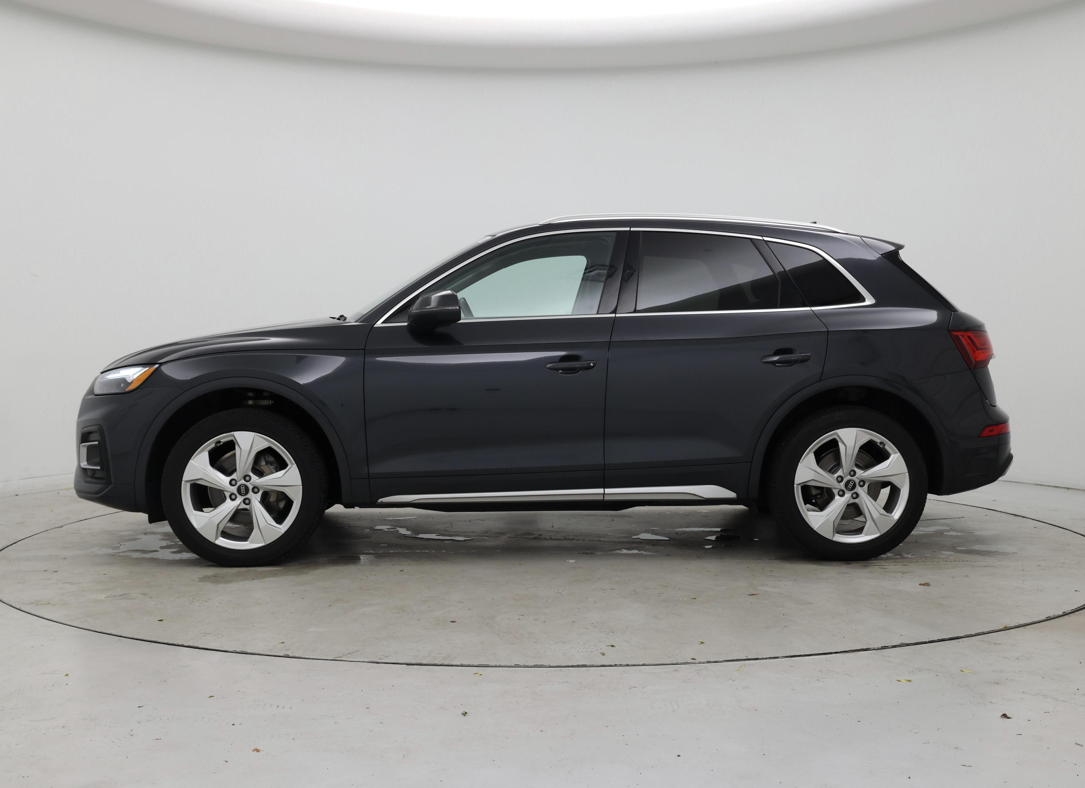 Thumbnail: 2021 Audi Q5 - 3