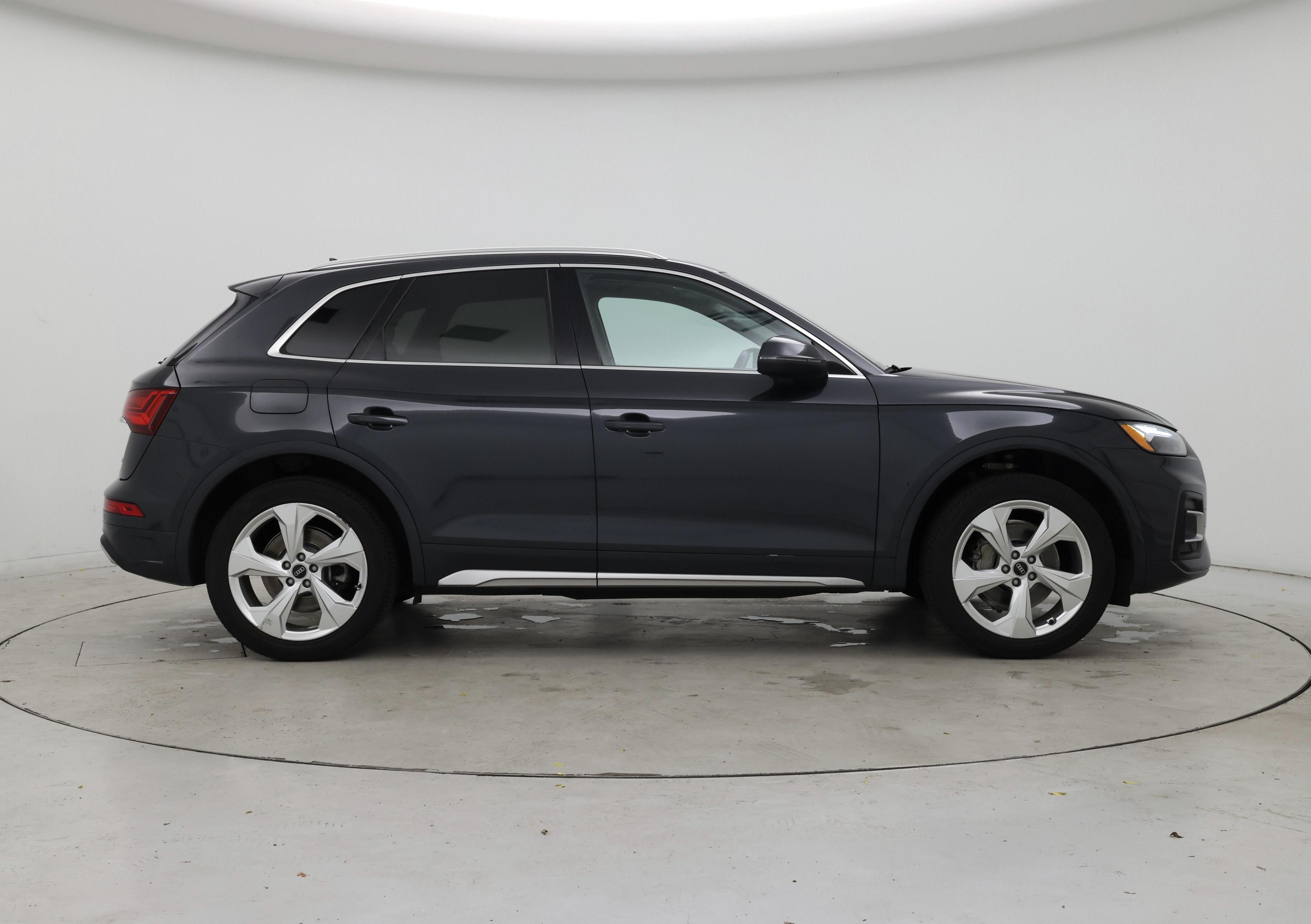 Thumbnail: 2021 Audi Q5 - 7