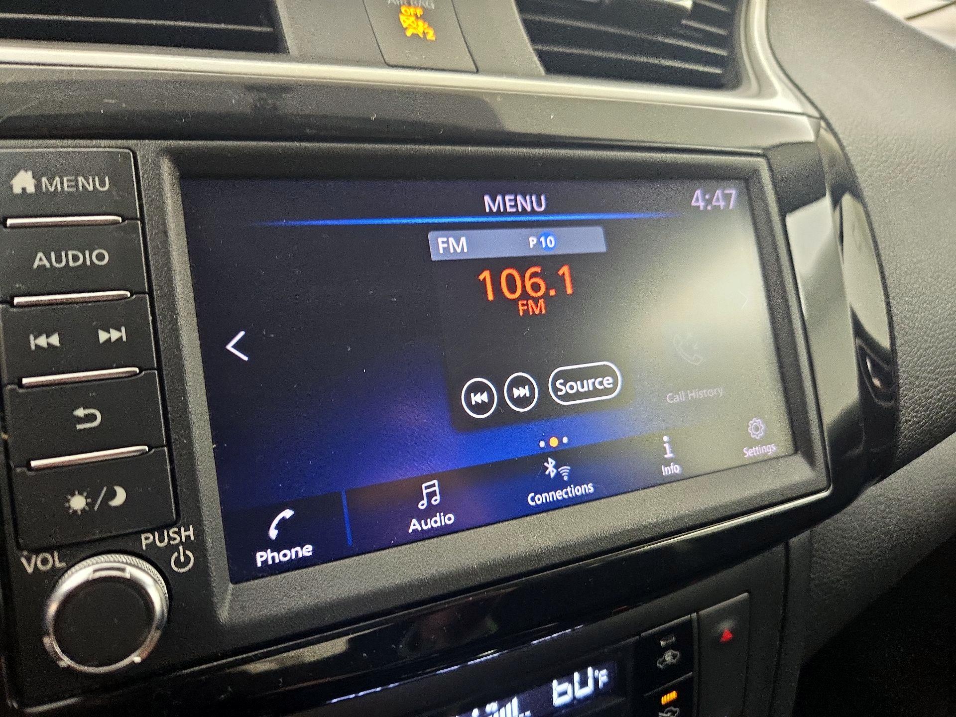 Thumbnail: 2019 Nissan Sentra - 14