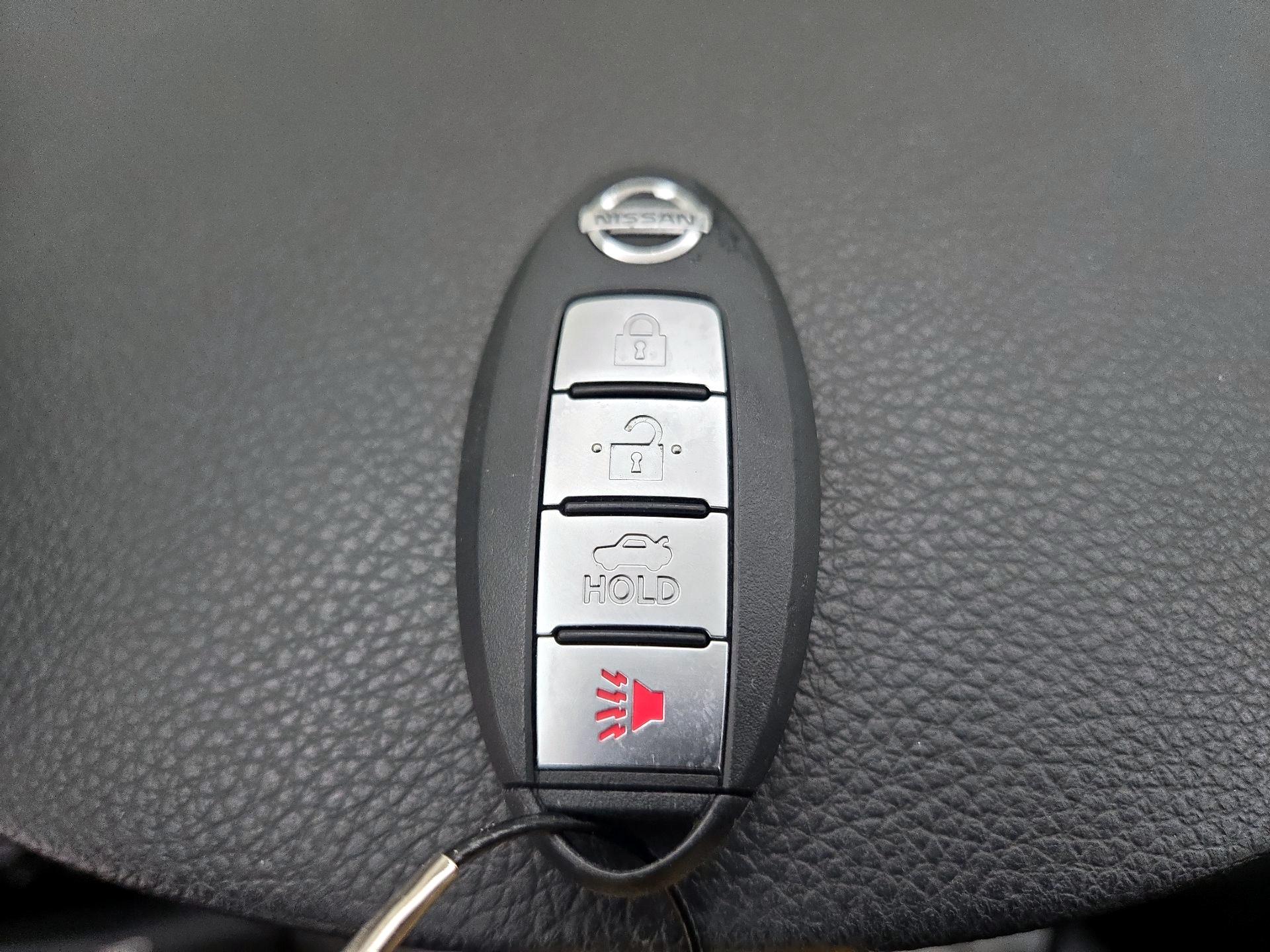 Thumbnail: 2019 Nissan Sentra - 19