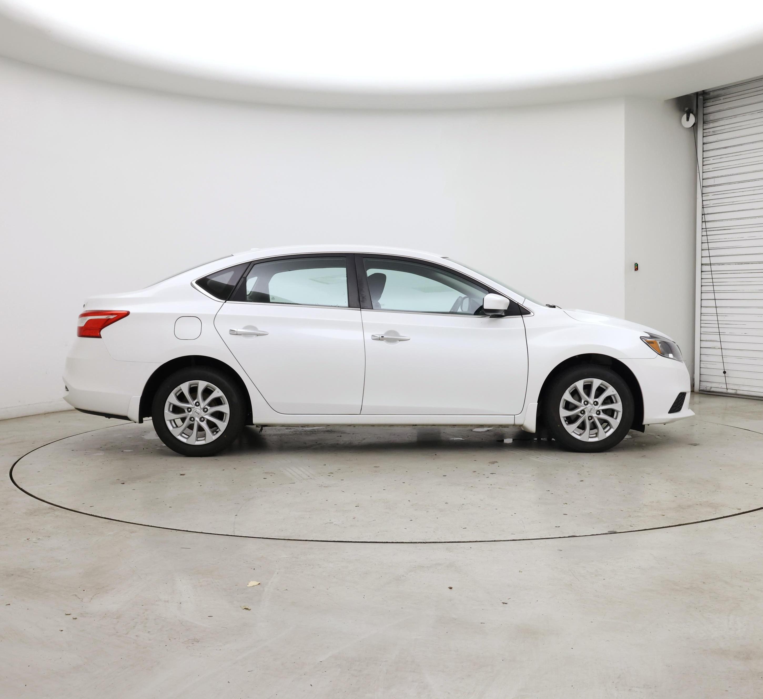 Thumbnail: 2019 Nissan Sentra - 7