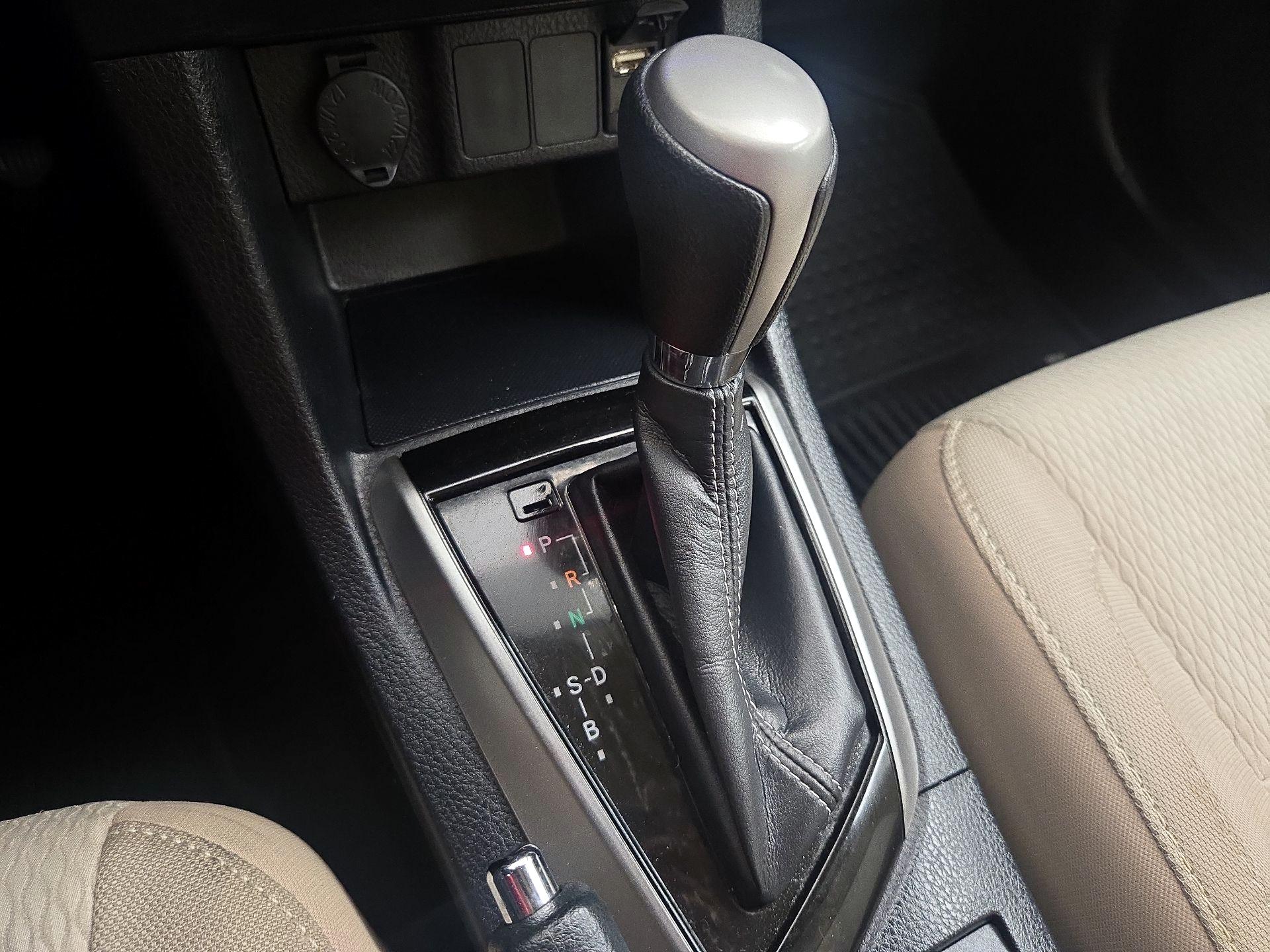 Thumbnail: 2016 Toyota Corolla - 17