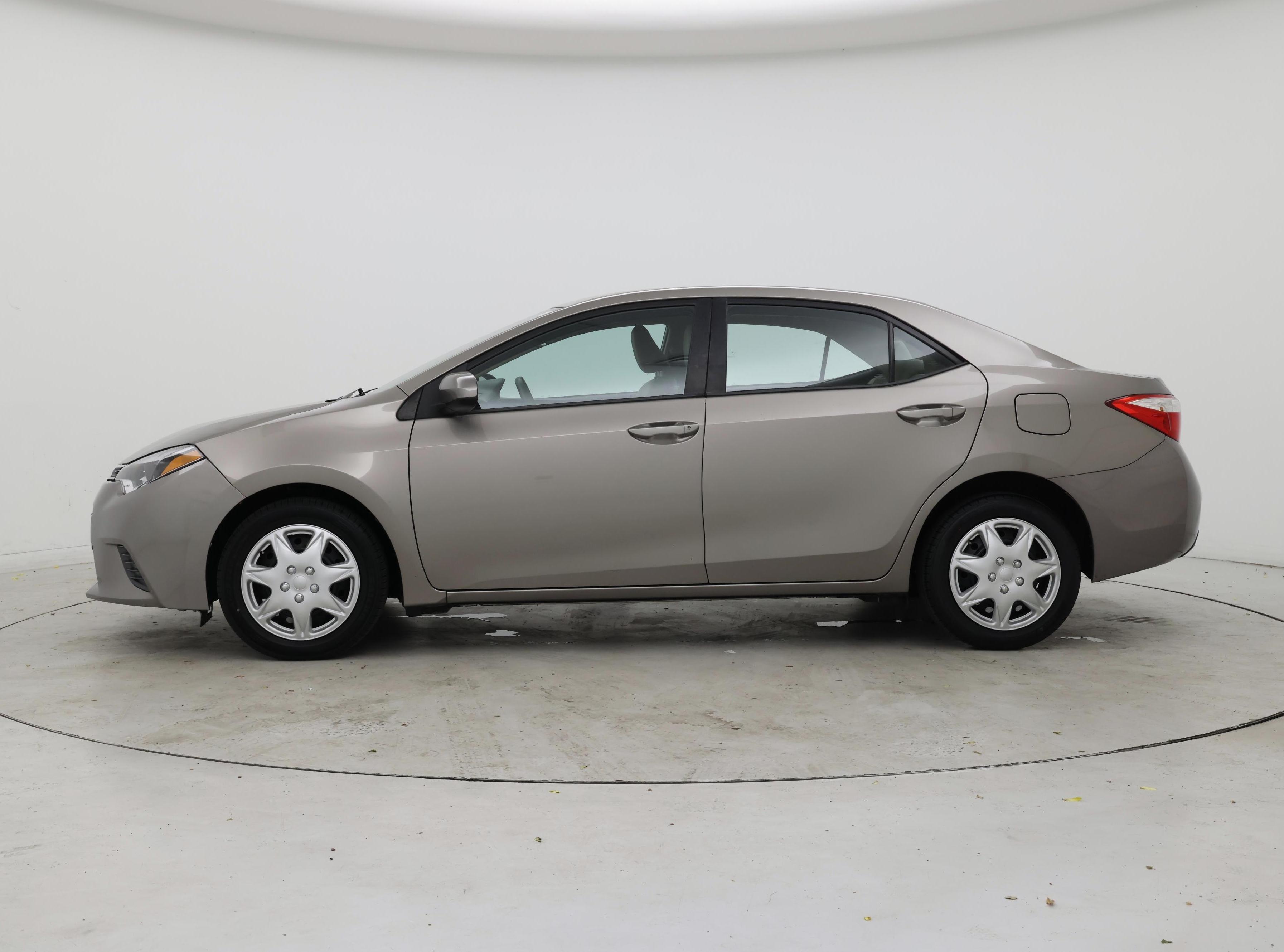 Thumbnail: 2016 Toyota Corolla - 3