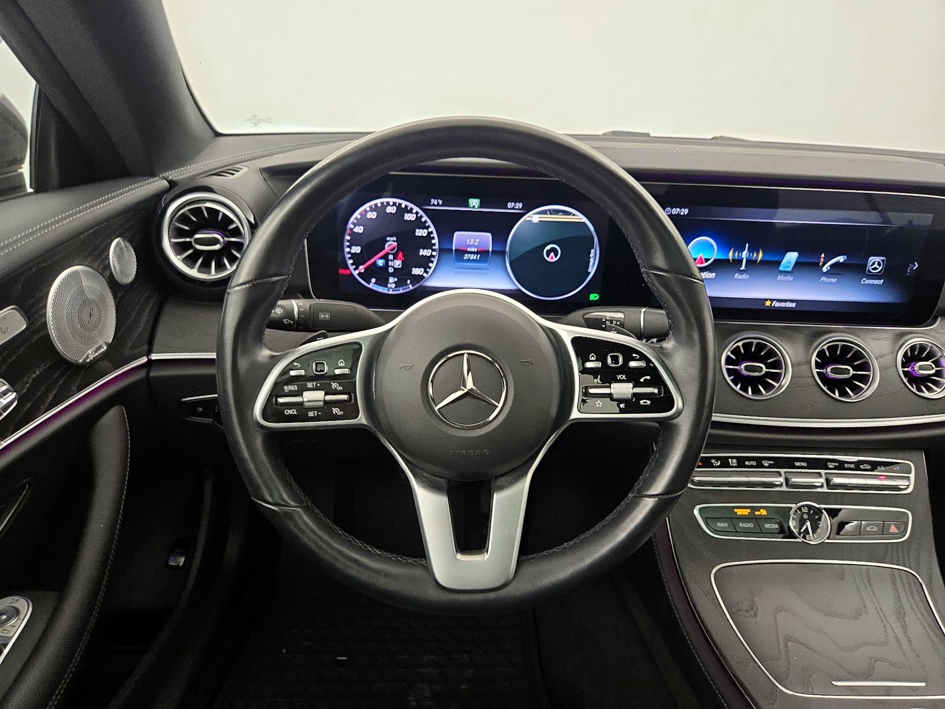 Thumbnail: 2020 Mercedes-Benz E-Class - 10