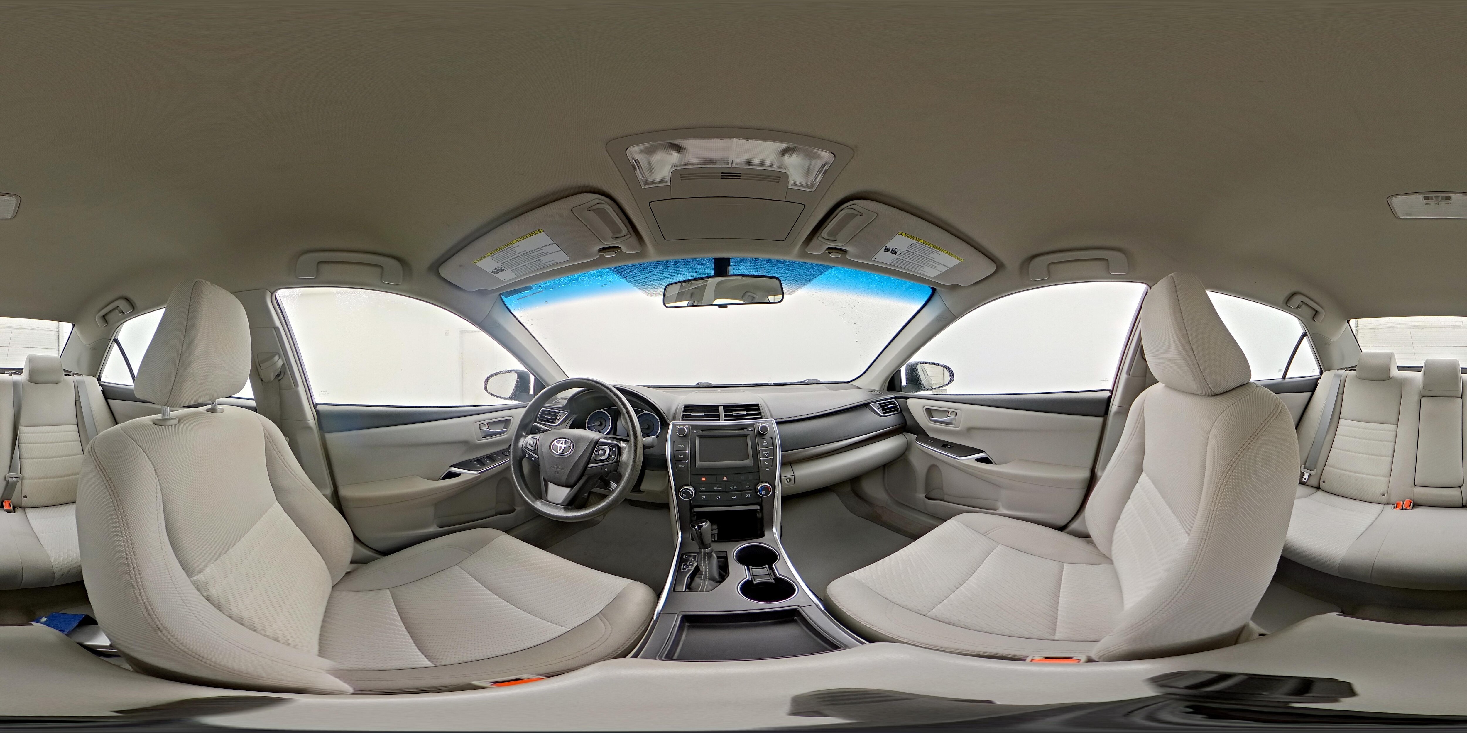 2017 Toyota Camry LE - Photo 24