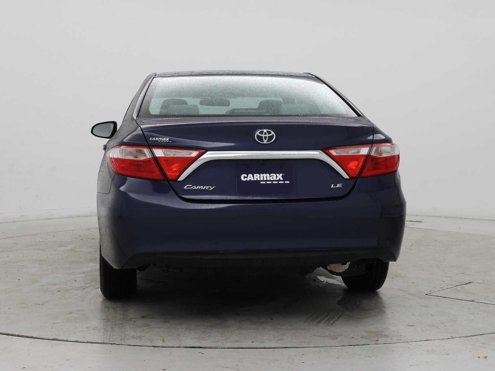2017 Toyota Camry LE - Photo 7