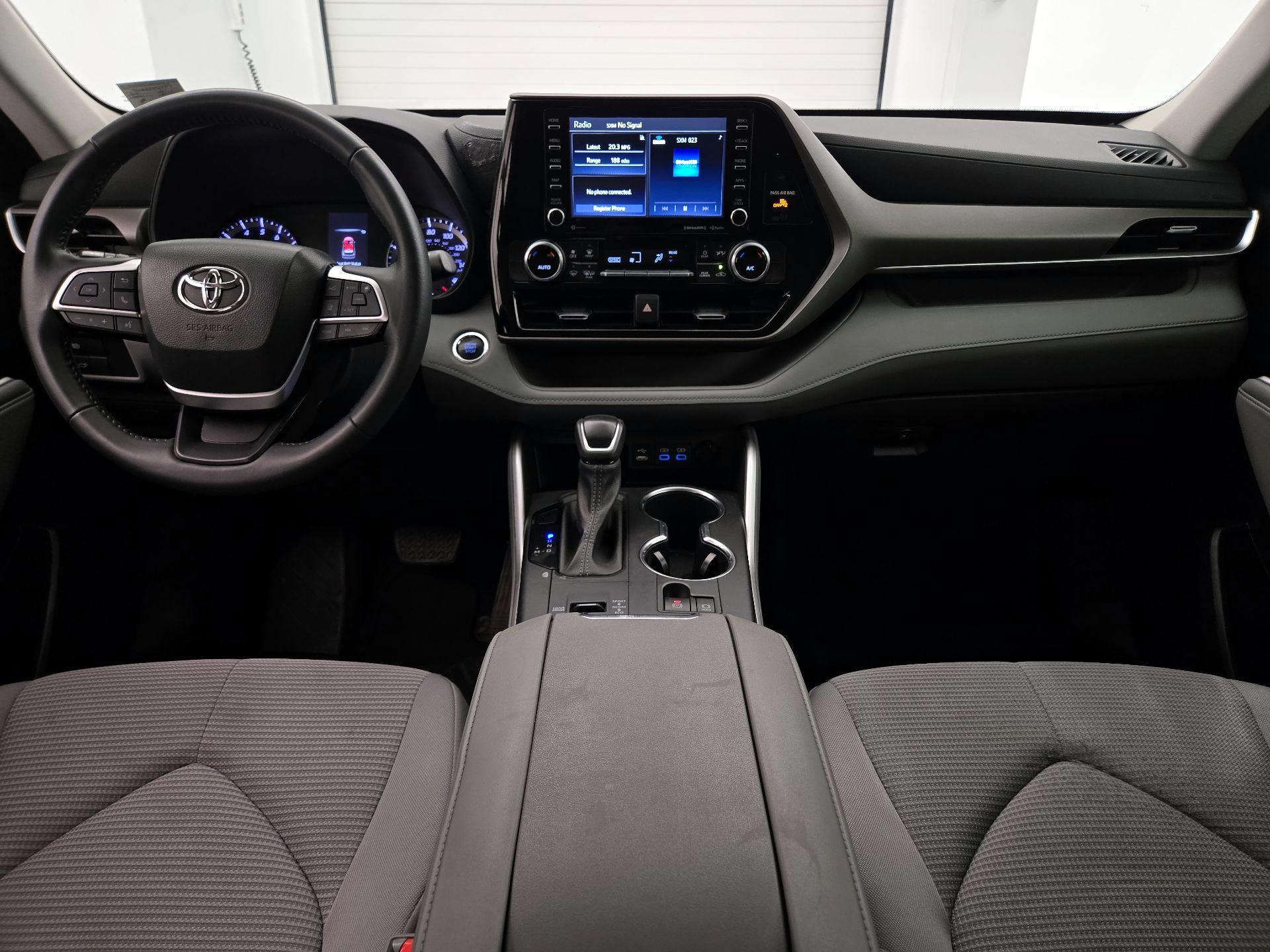 Thumbnail: 2022 Toyota Highlander - 9