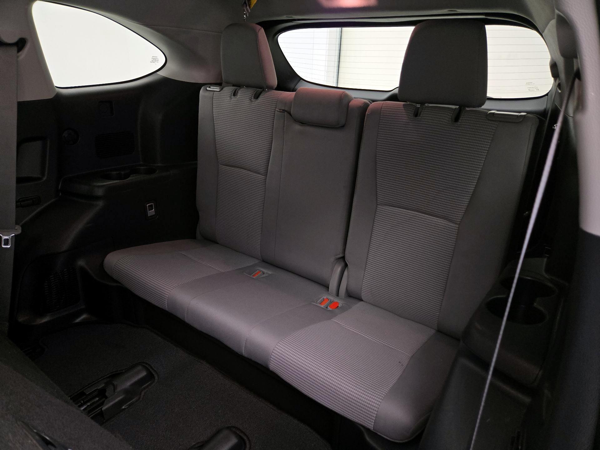 Thumbnail: 2022 Toyota Highlander - 20