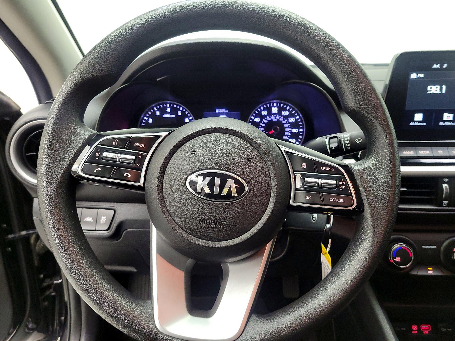 Thumbnail: 2021 Kia Forte - 10