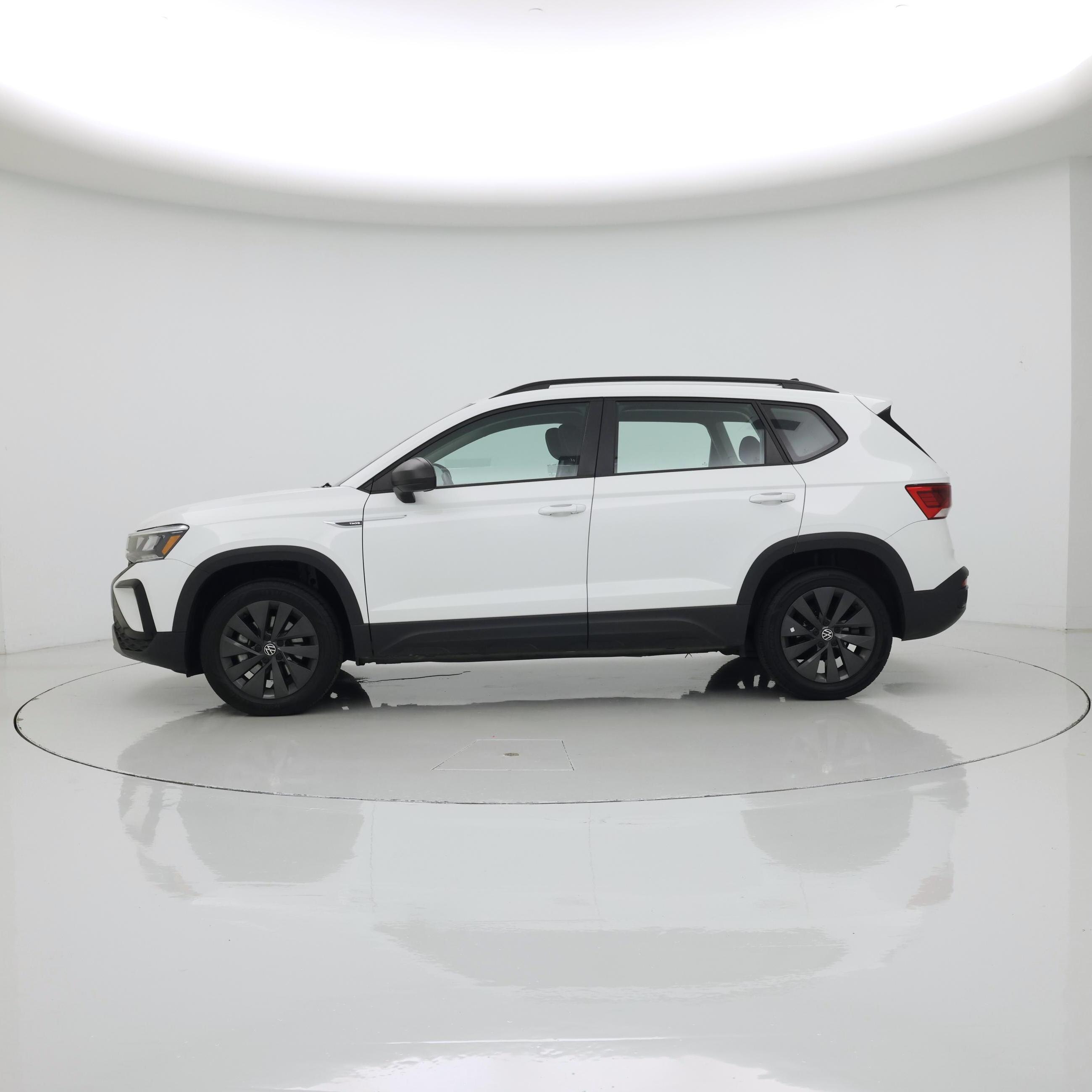 Thumbnail: 2024 Volkswagen Taos - 3