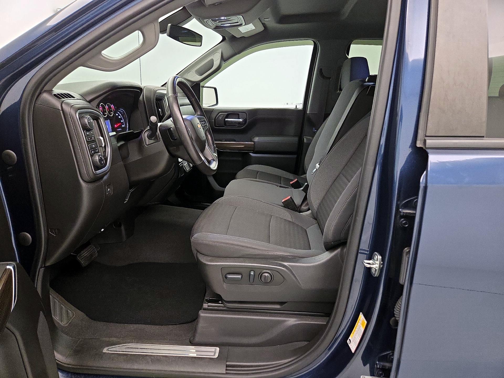 Thumbnail: 2022 Chevrolet Silverado 1500 - 11
