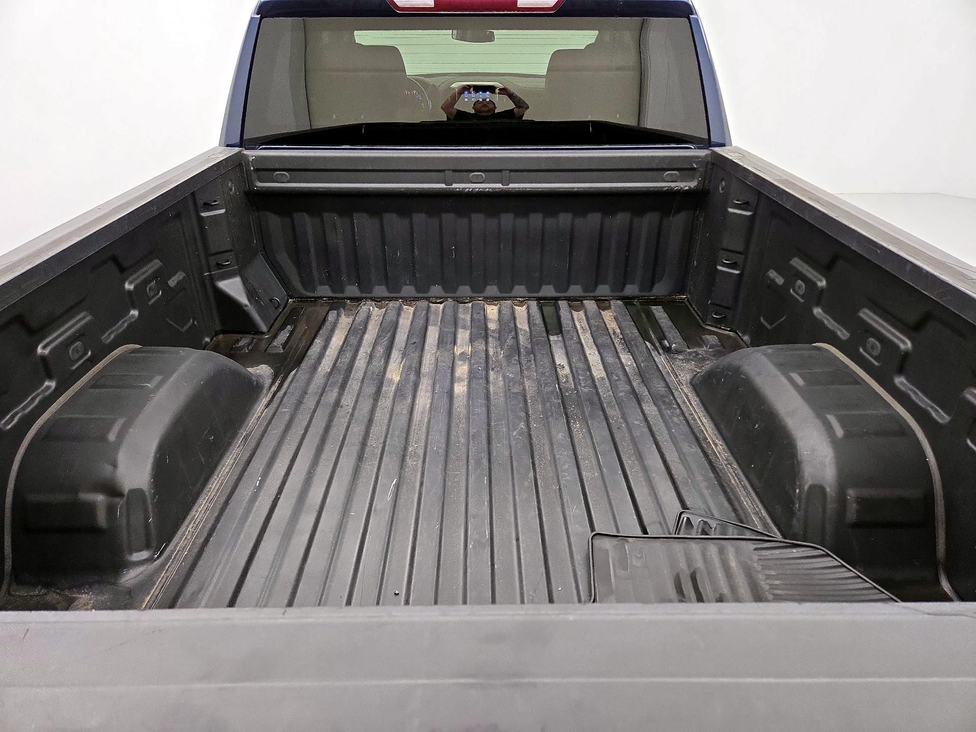 Thumbnail: 2022 Chevrolet Silverado 1500 - 20
