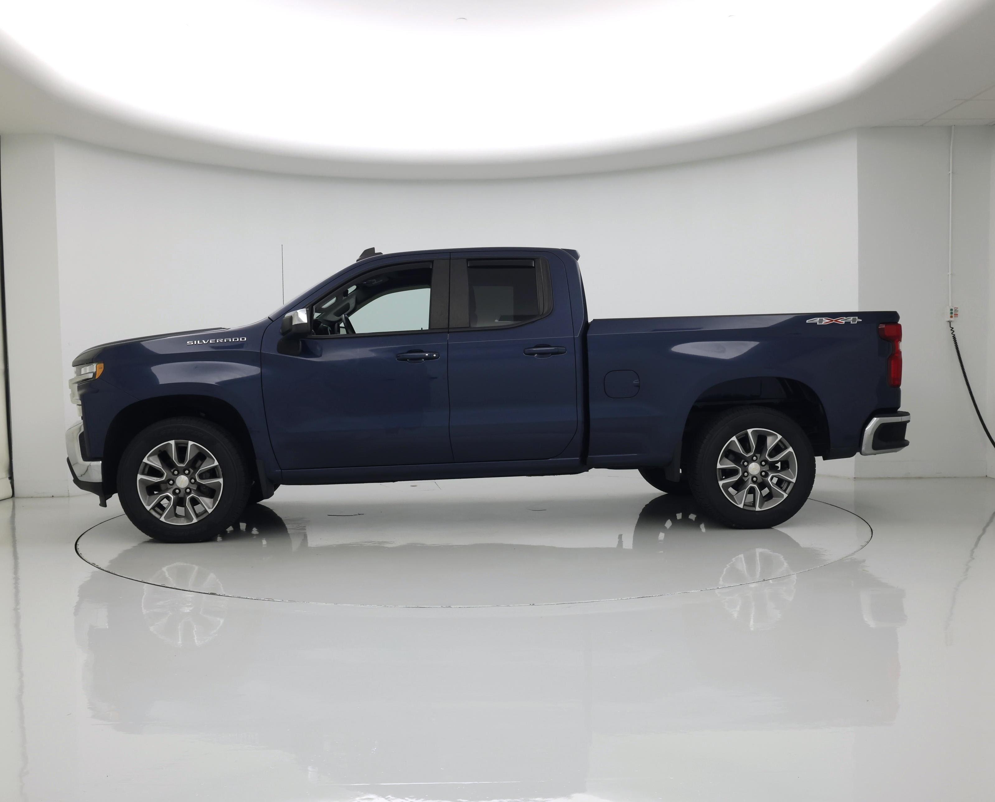 Thumbnail: 2022 Chevrolet Silverado 1500 - 3