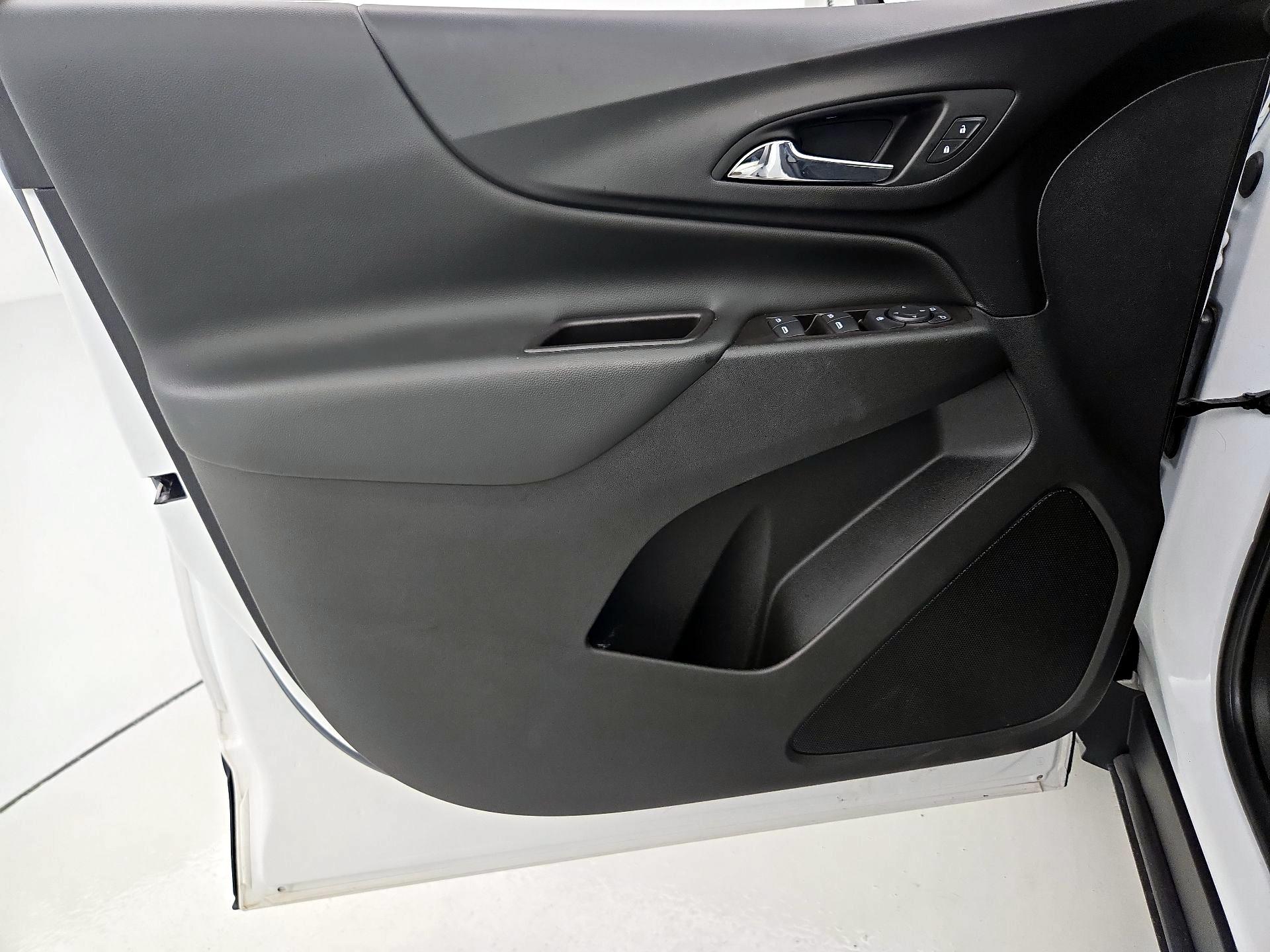 Thumbnail: 2022 Chevrolet Equinox - 12