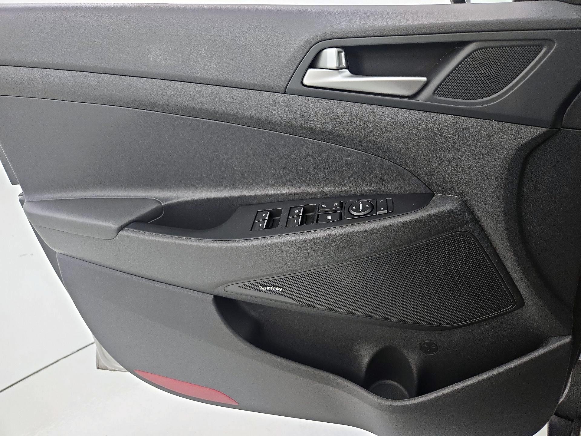 Thumbnail: 2021 Hyundai Tucson - 12