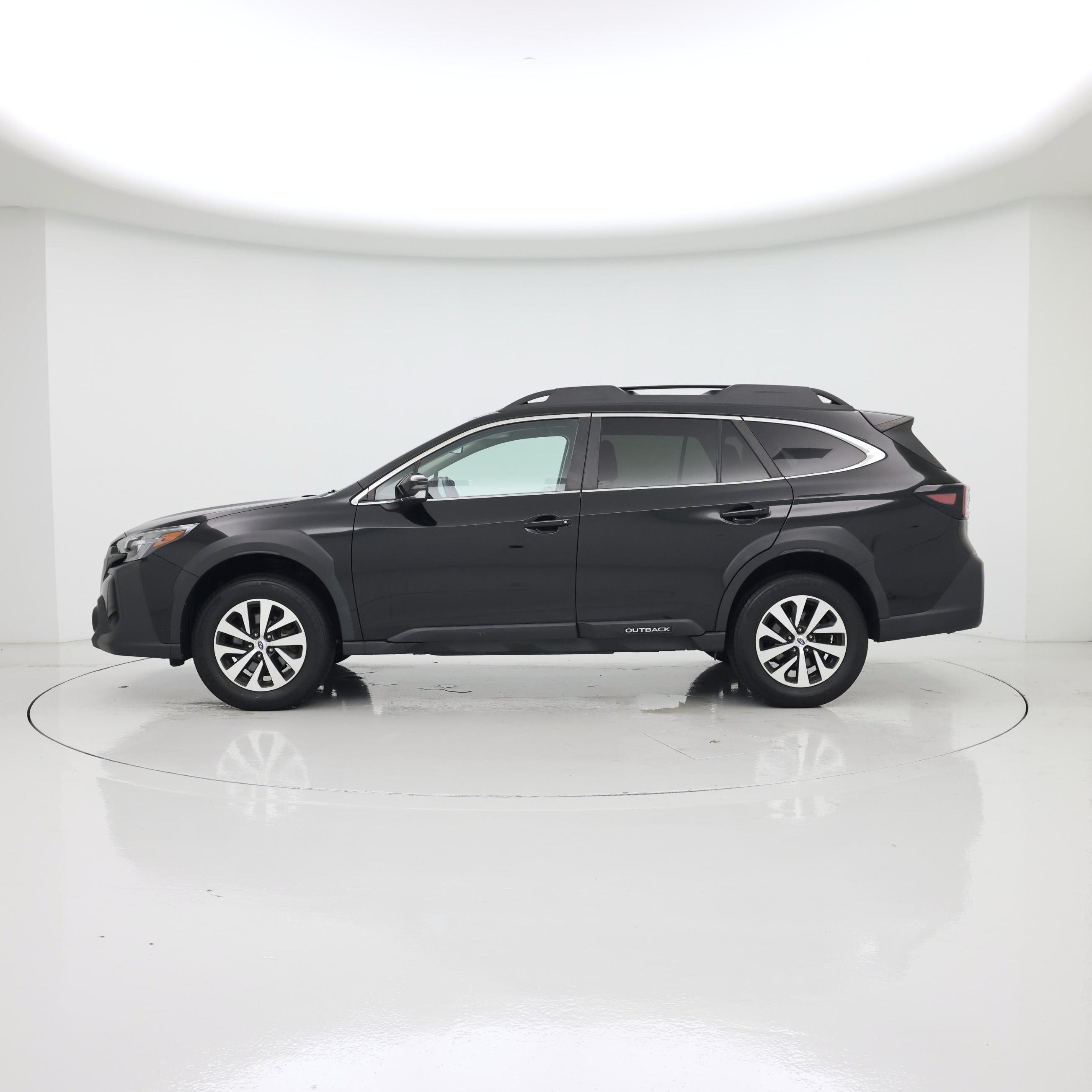Thumbnail: 2023 Subaru Outback - 3
