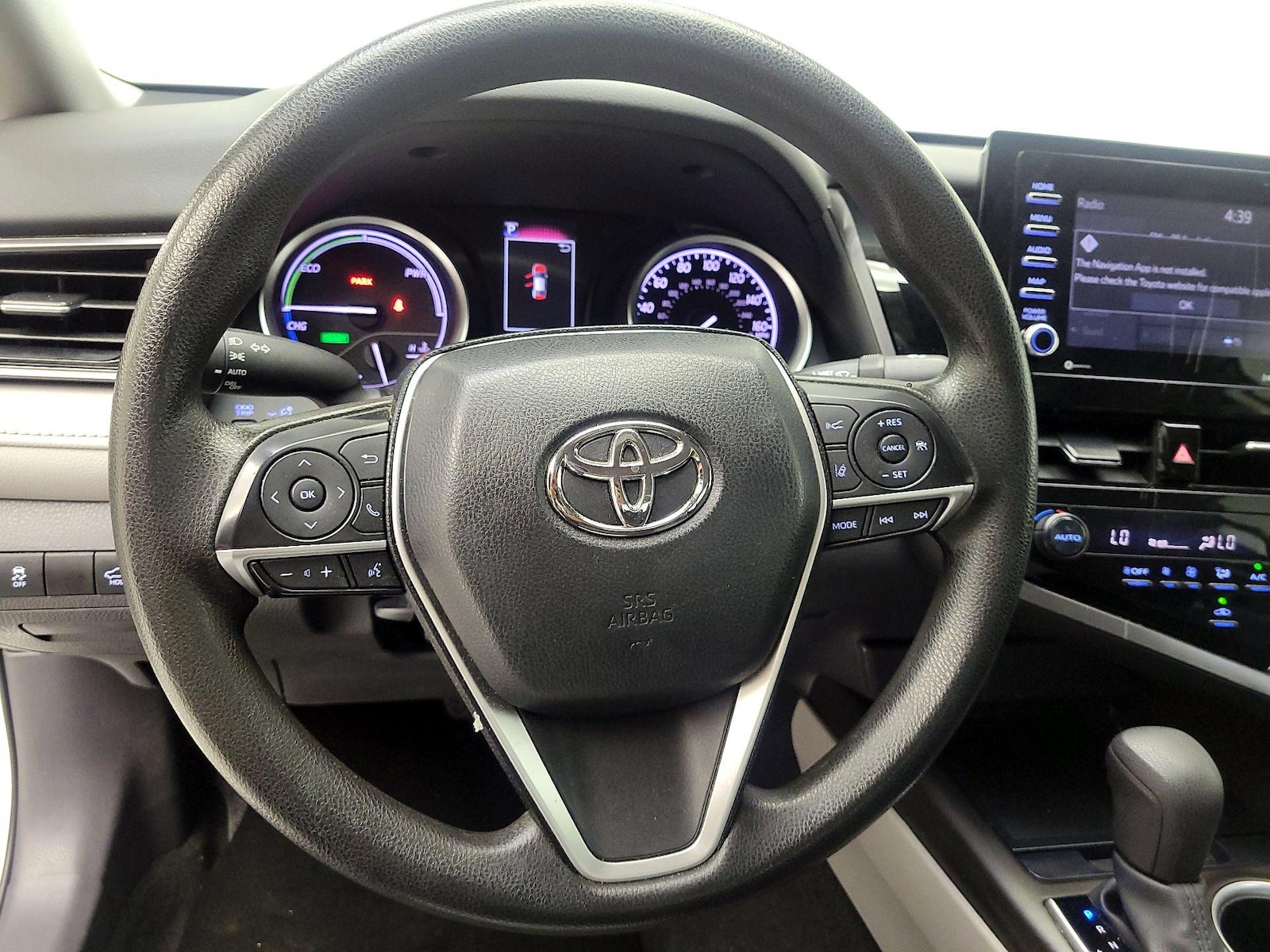 2023 Toyota Camry LE - Photo 11
