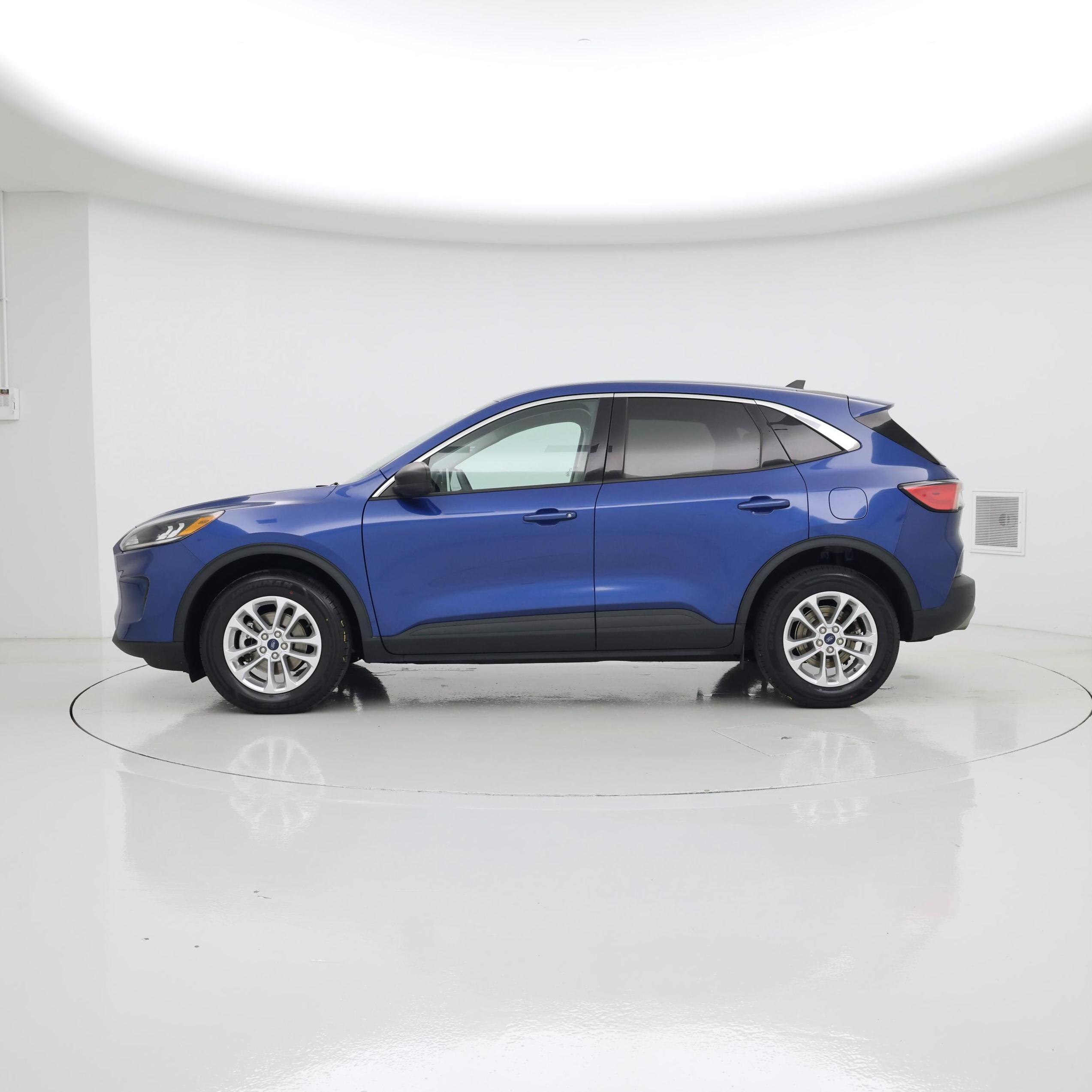 Thumbnail: 2022 Ford Escape - 3