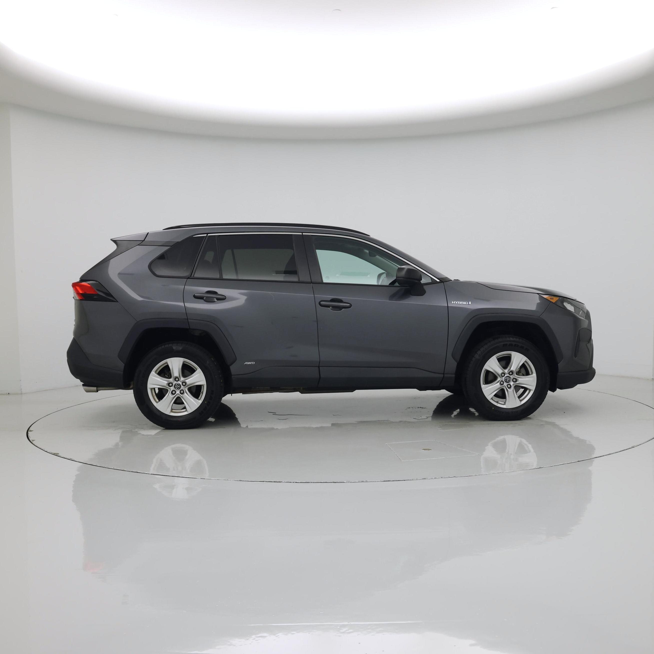 Thumbnail: 2021 Toyota RAV4 - 7