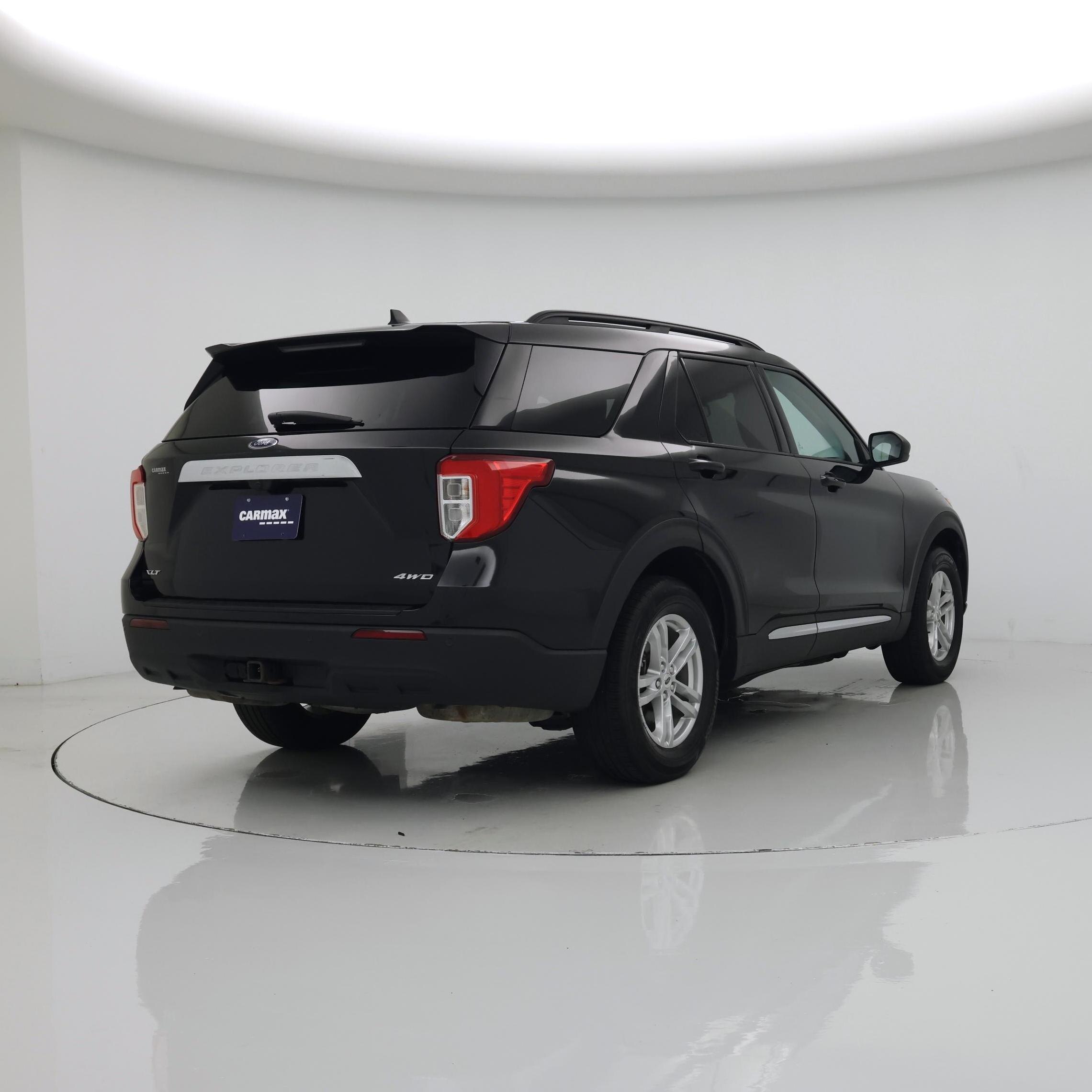 Thumbnail: 2022 Ford Explorer - 8