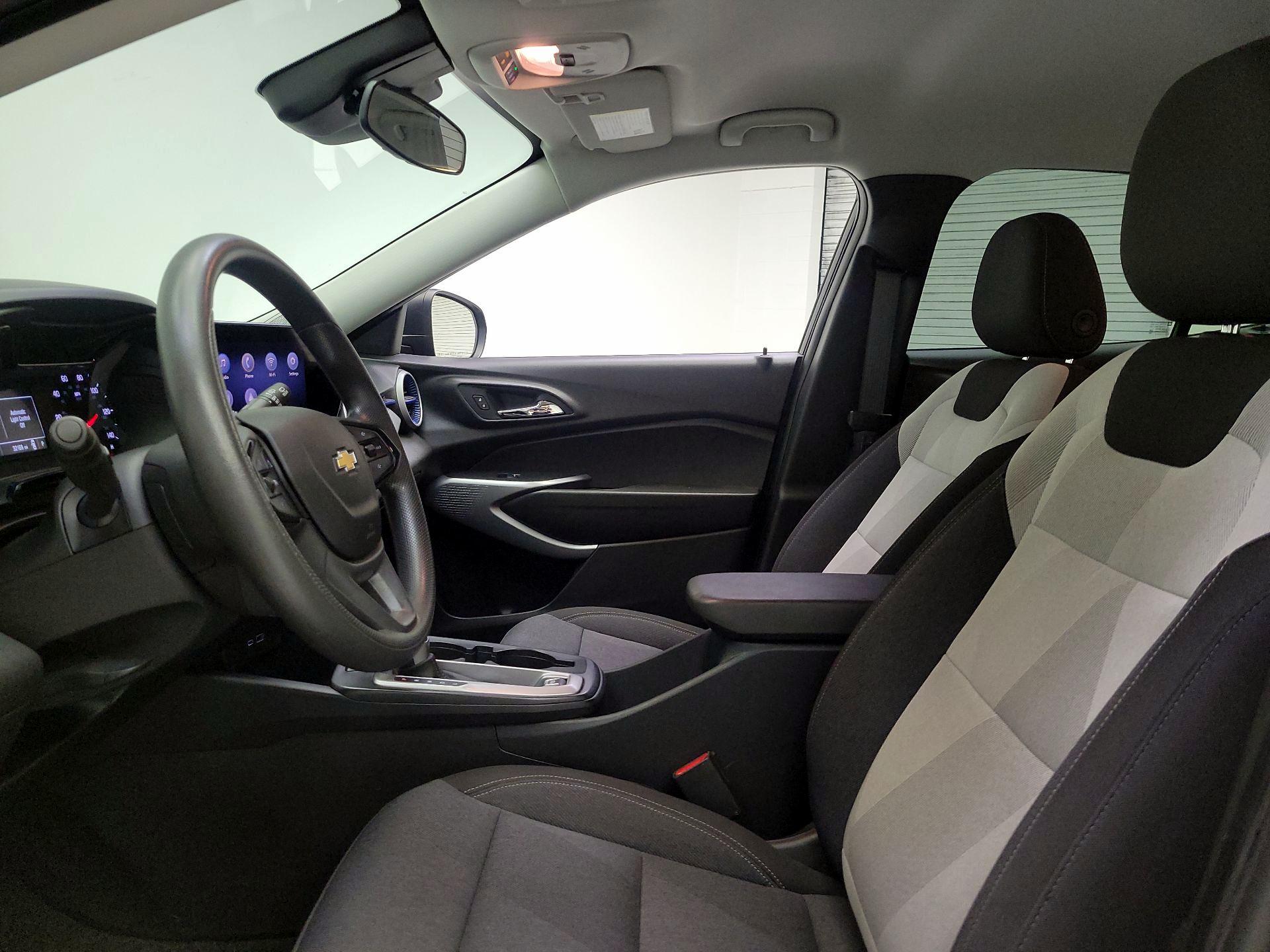 Thumbnail: 2024 Chevrolet Trax - 11