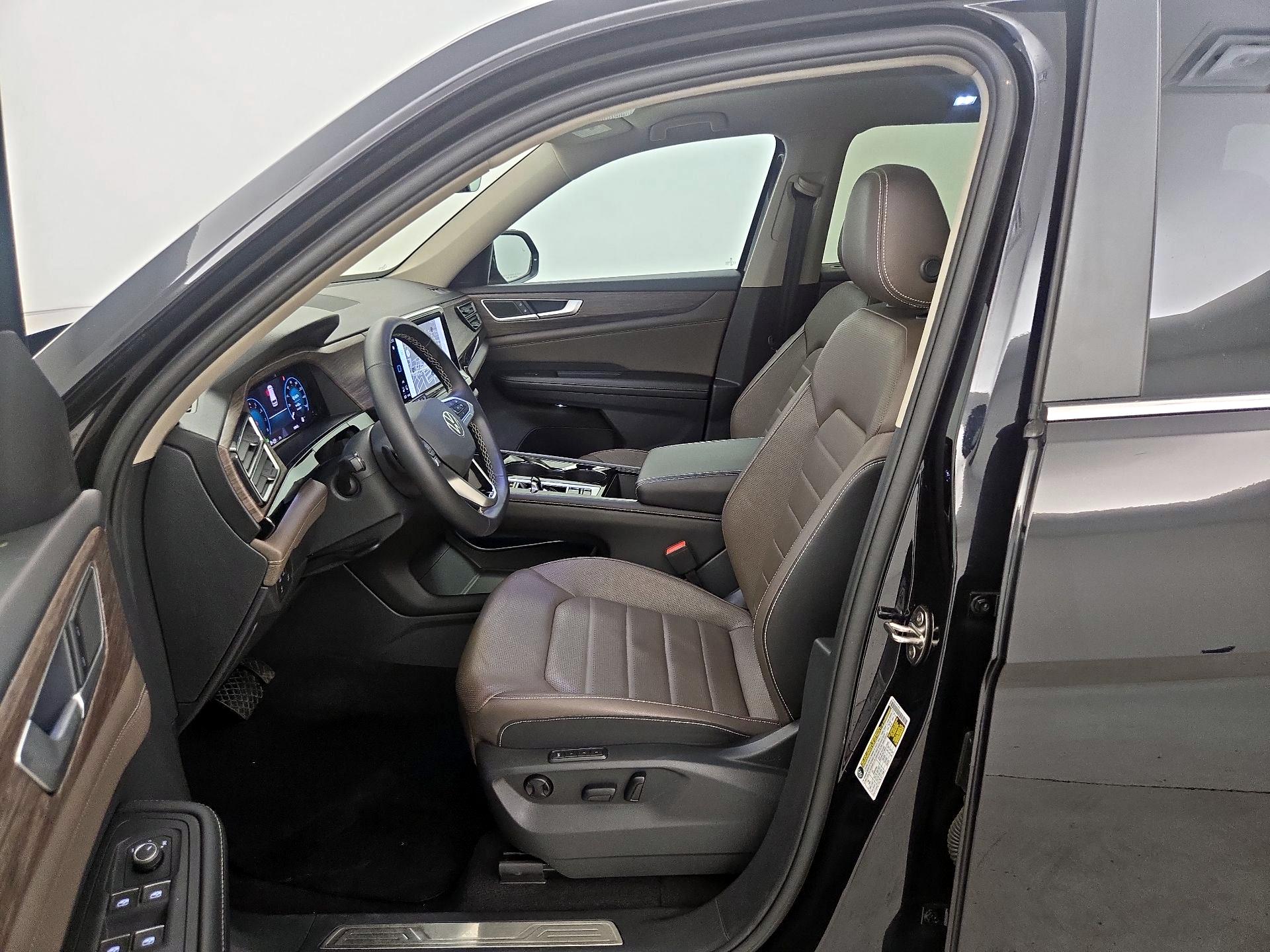 Thumbnail: 2024 Volkswagen Atlas - 11