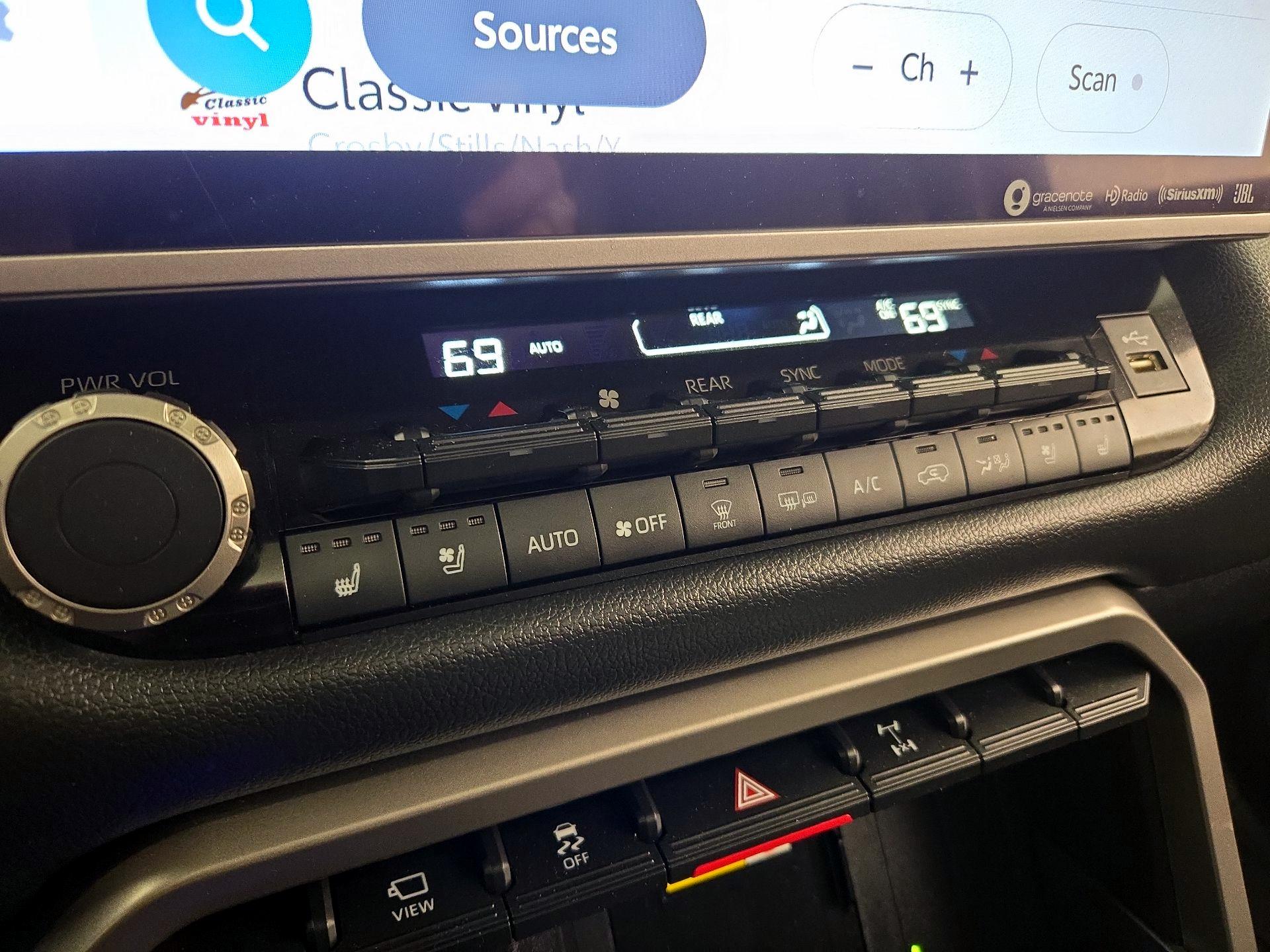Thumbnail: 2024 Toyota Sequoia - 15