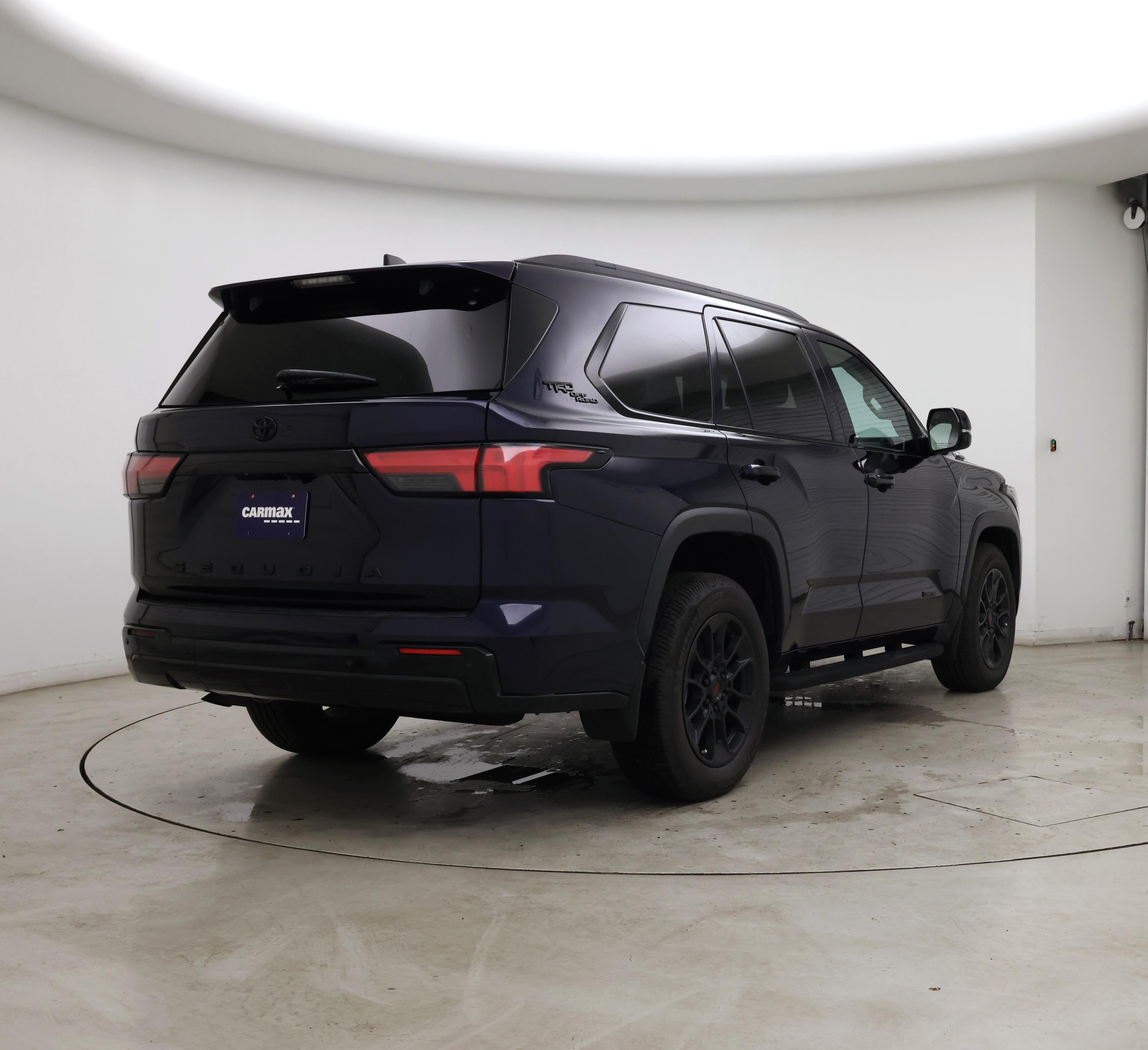 Thumbnail: 2024 Toyota Sequoia - 8