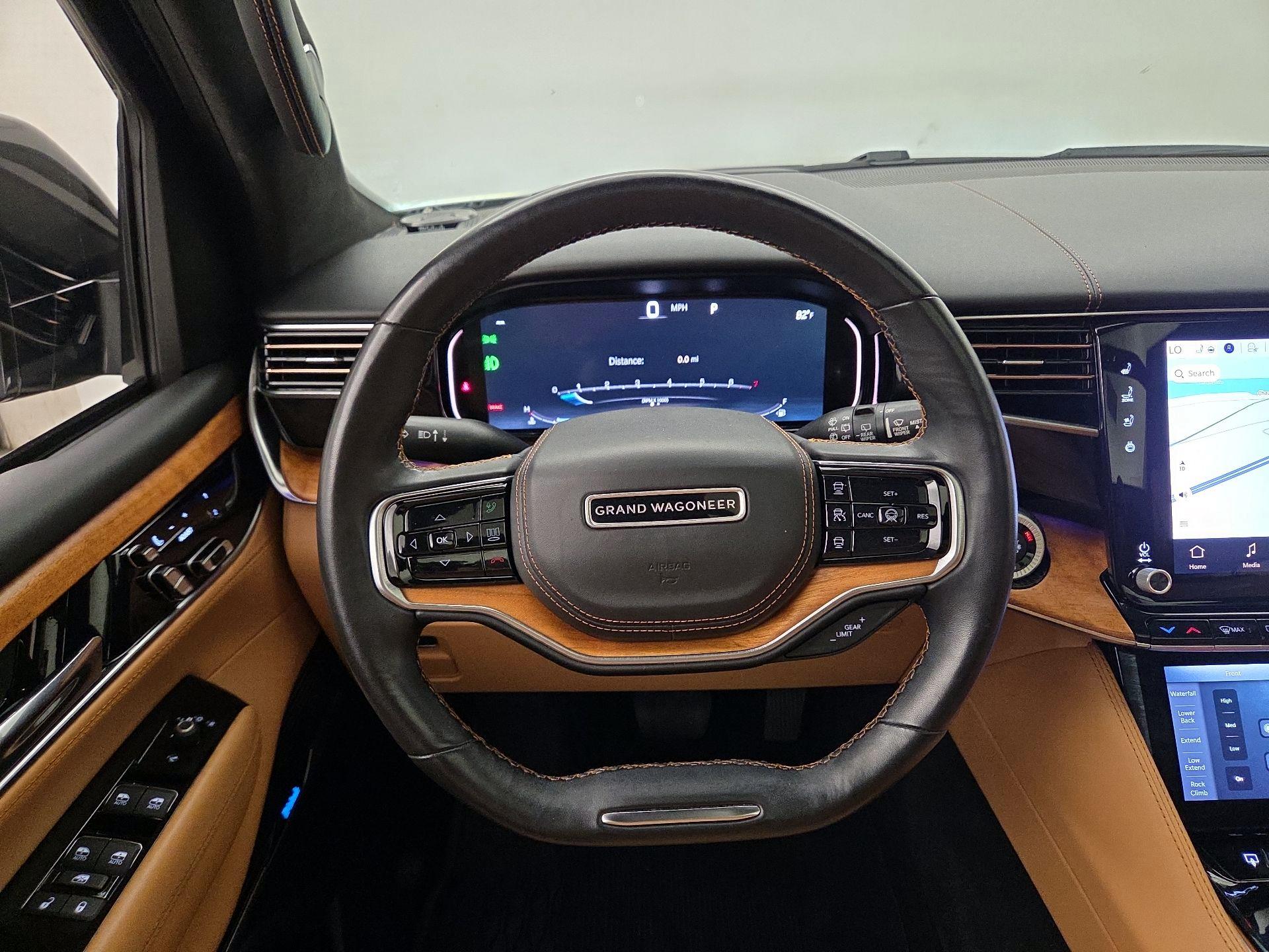 Thumbnail: 2022 Jeep Grand Wagoneer - 10