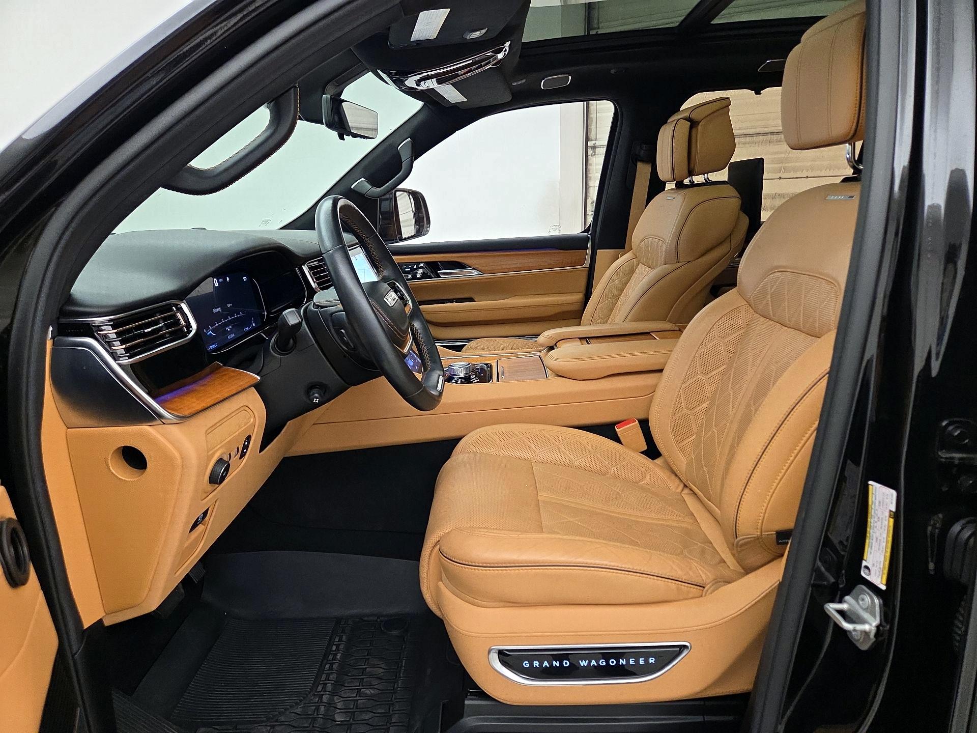 Thumbnail: 2022 Jeep Grand Wagoneer - 11