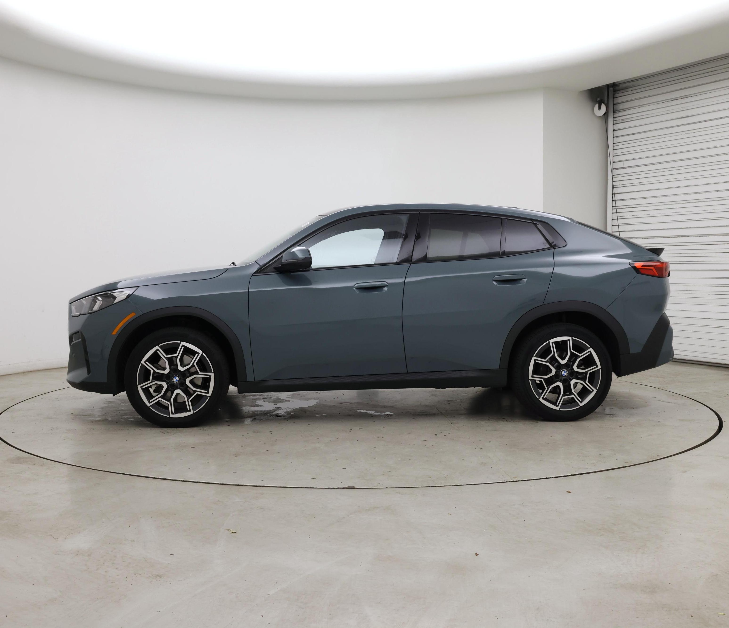 Thumbnail: 2026 BMW X2 - 3