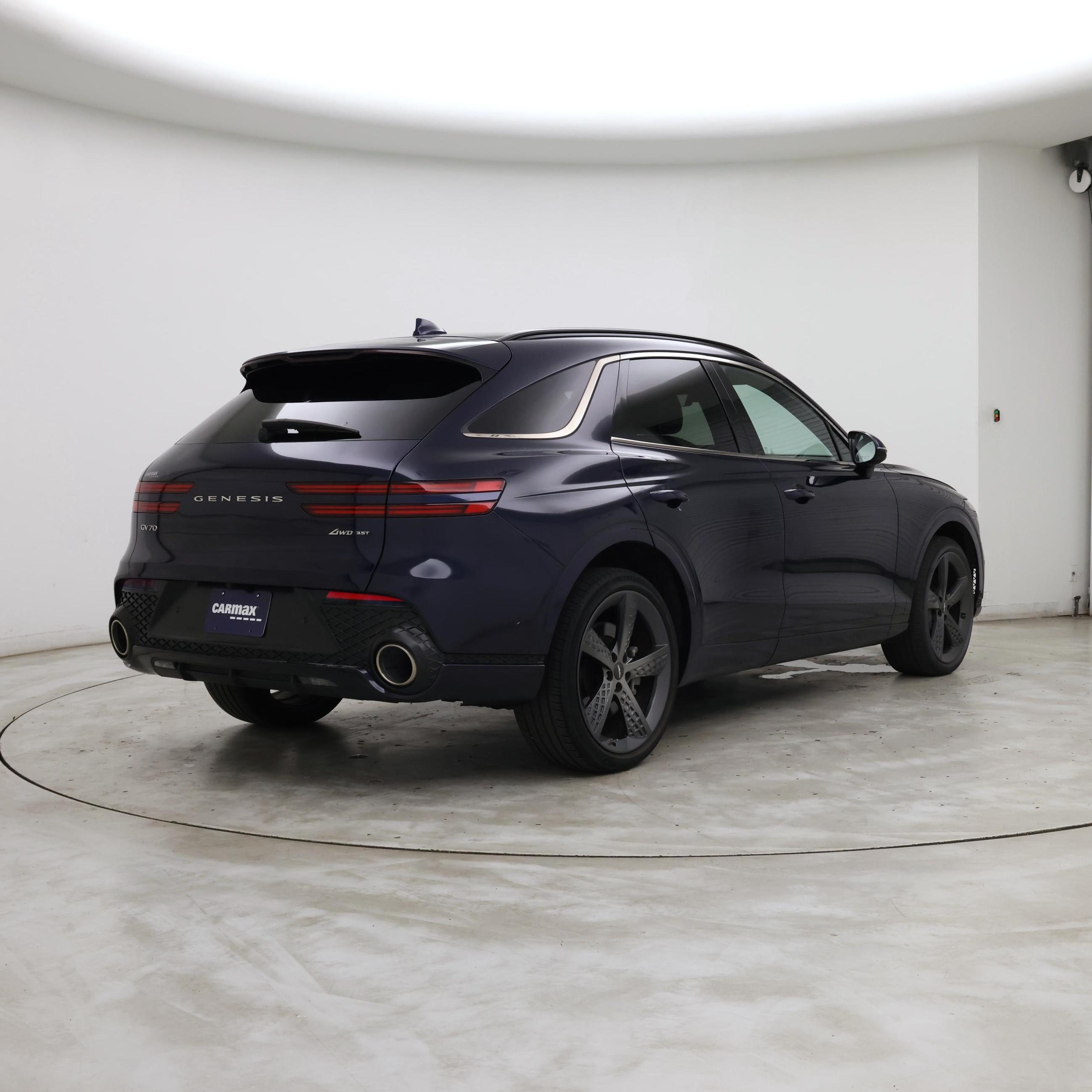 Thumbnail: 2022 Genesis GV70 - 8